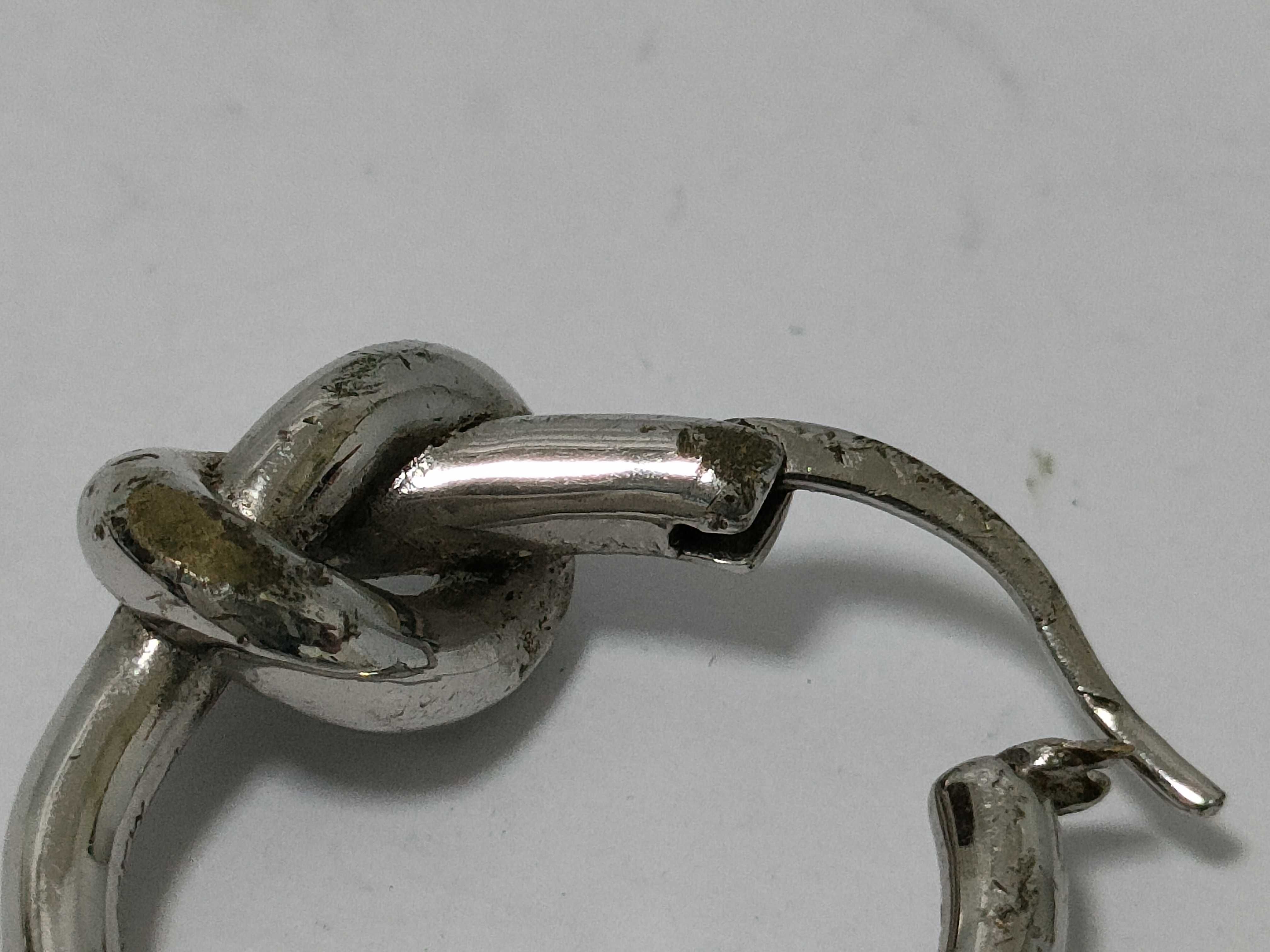 Knot Small Hoop Earring (Single) — view 9