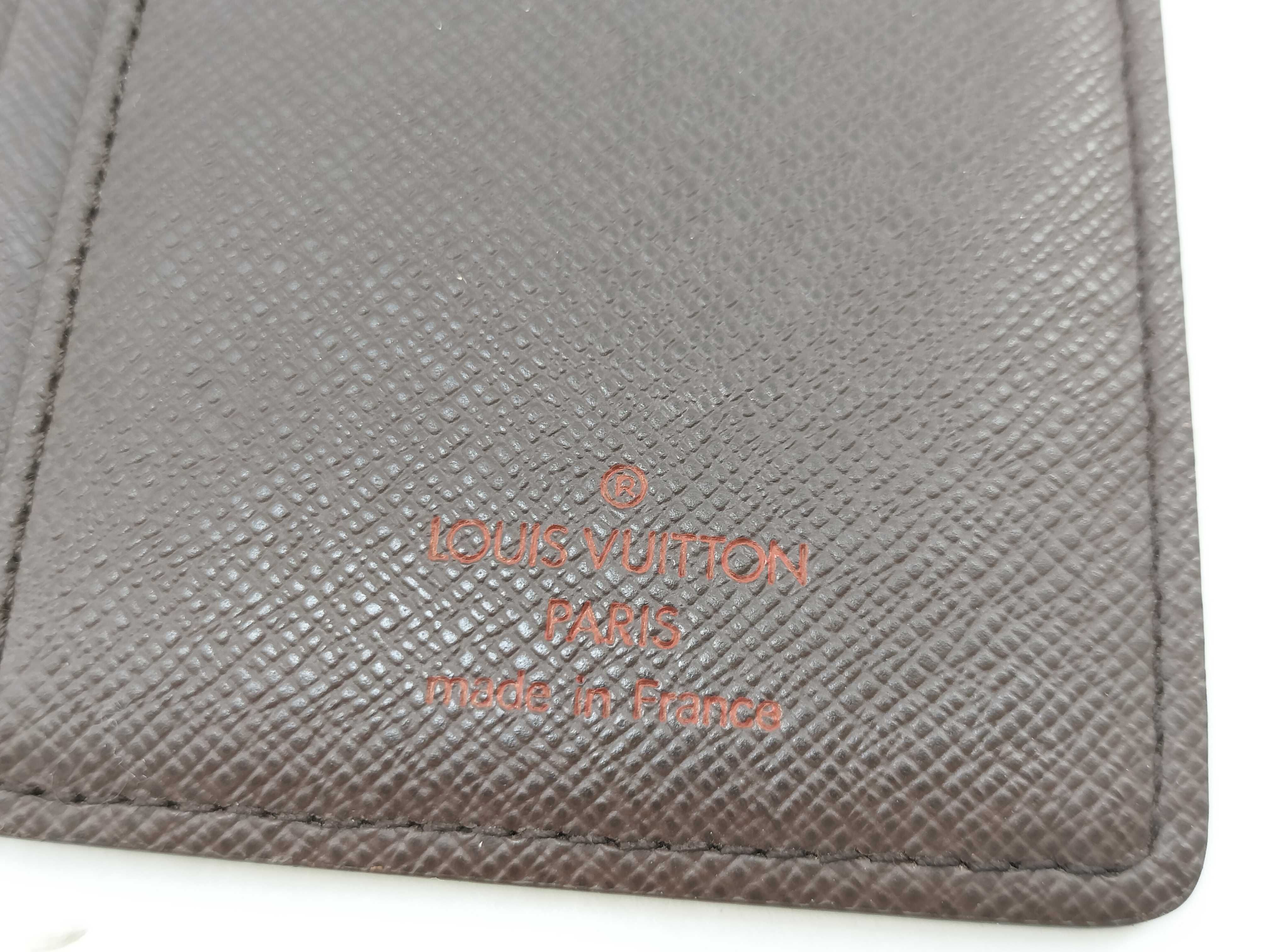 Damier Portefeuille Brazza Wallet — view 9