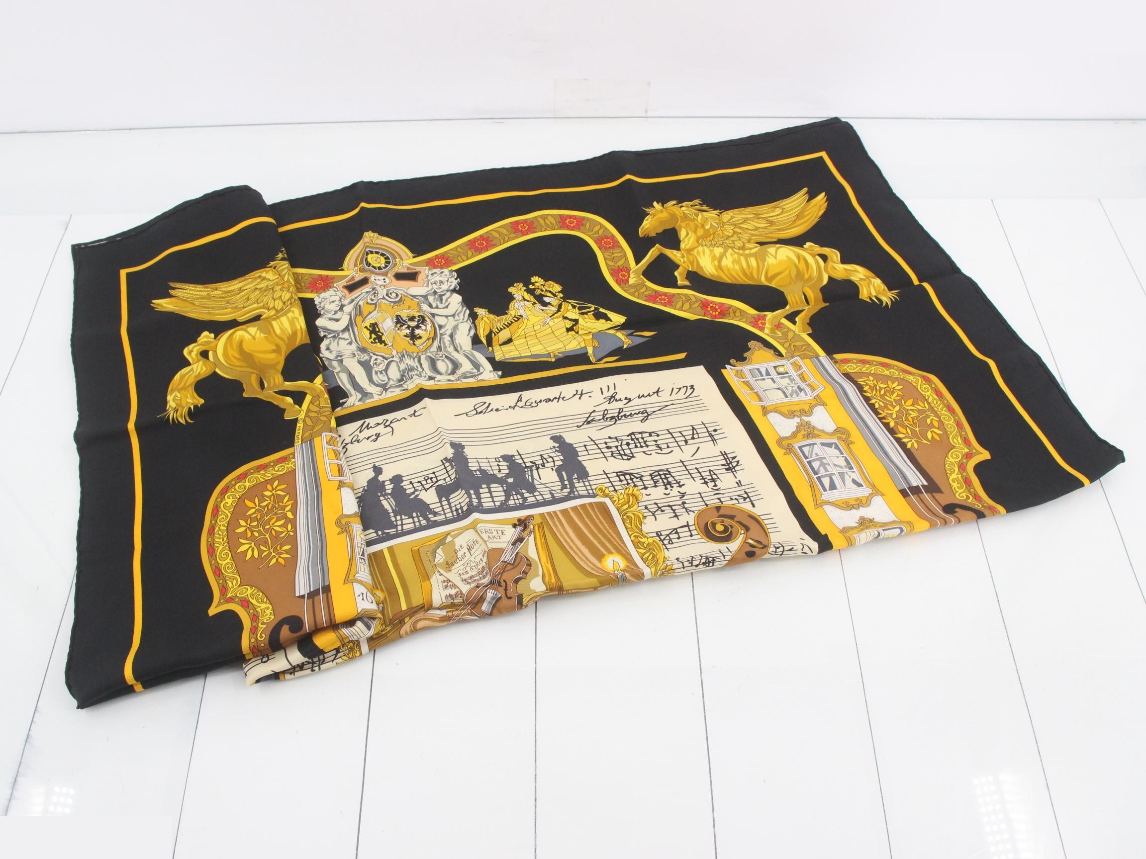 scarf — view 3