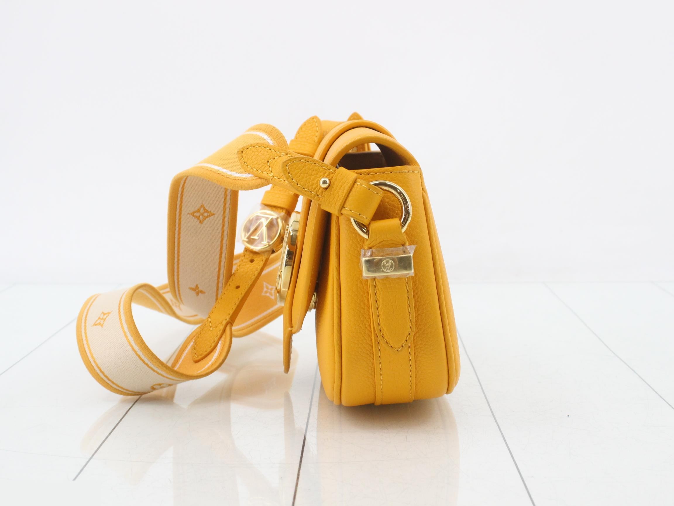LV Pont Neuf Soft PM Shoulder Bag — view 3