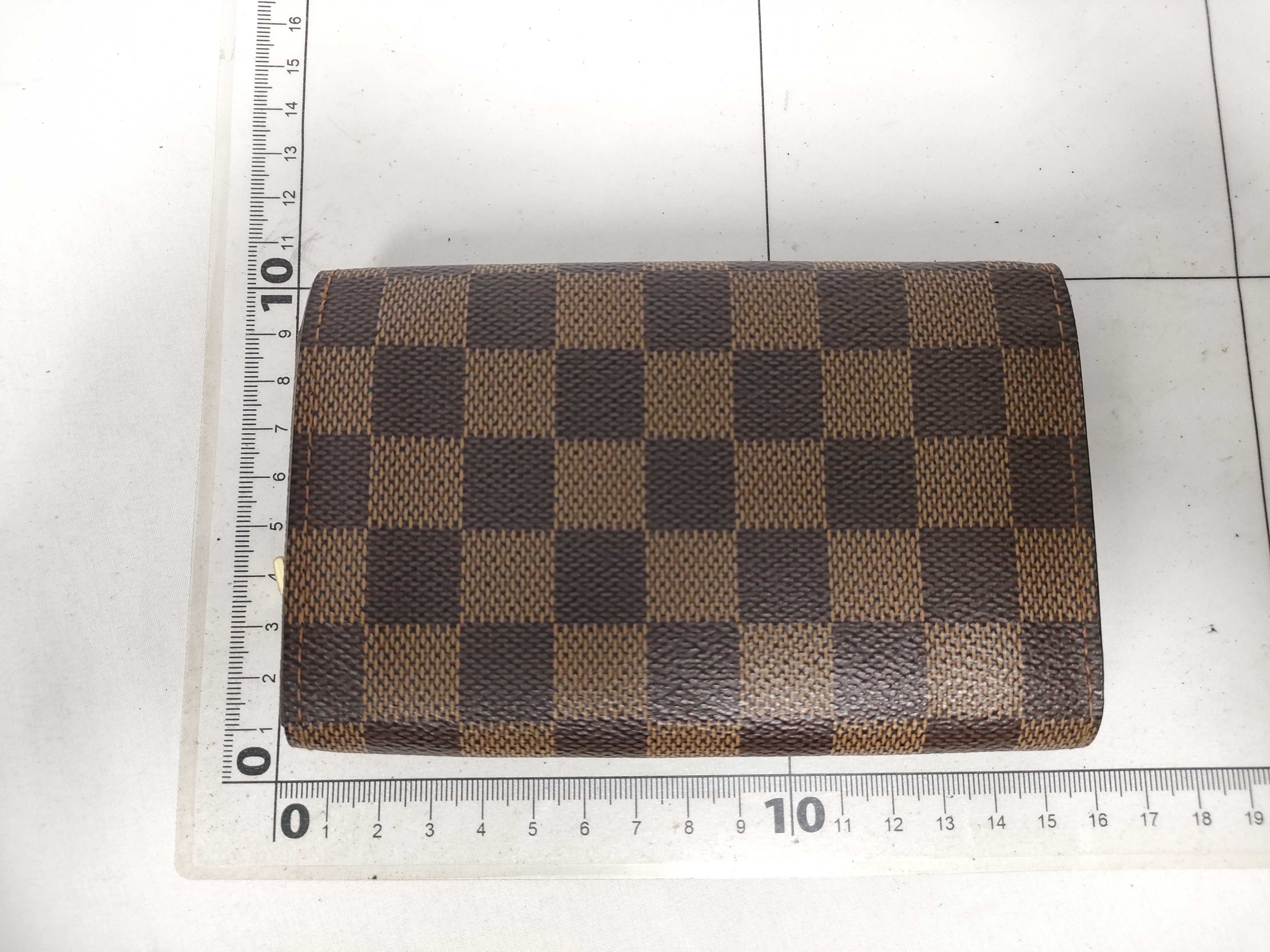 Damier LV Damier Portemonnaie Bietrezor N61730 CA0025 Initial Wallet — view 2