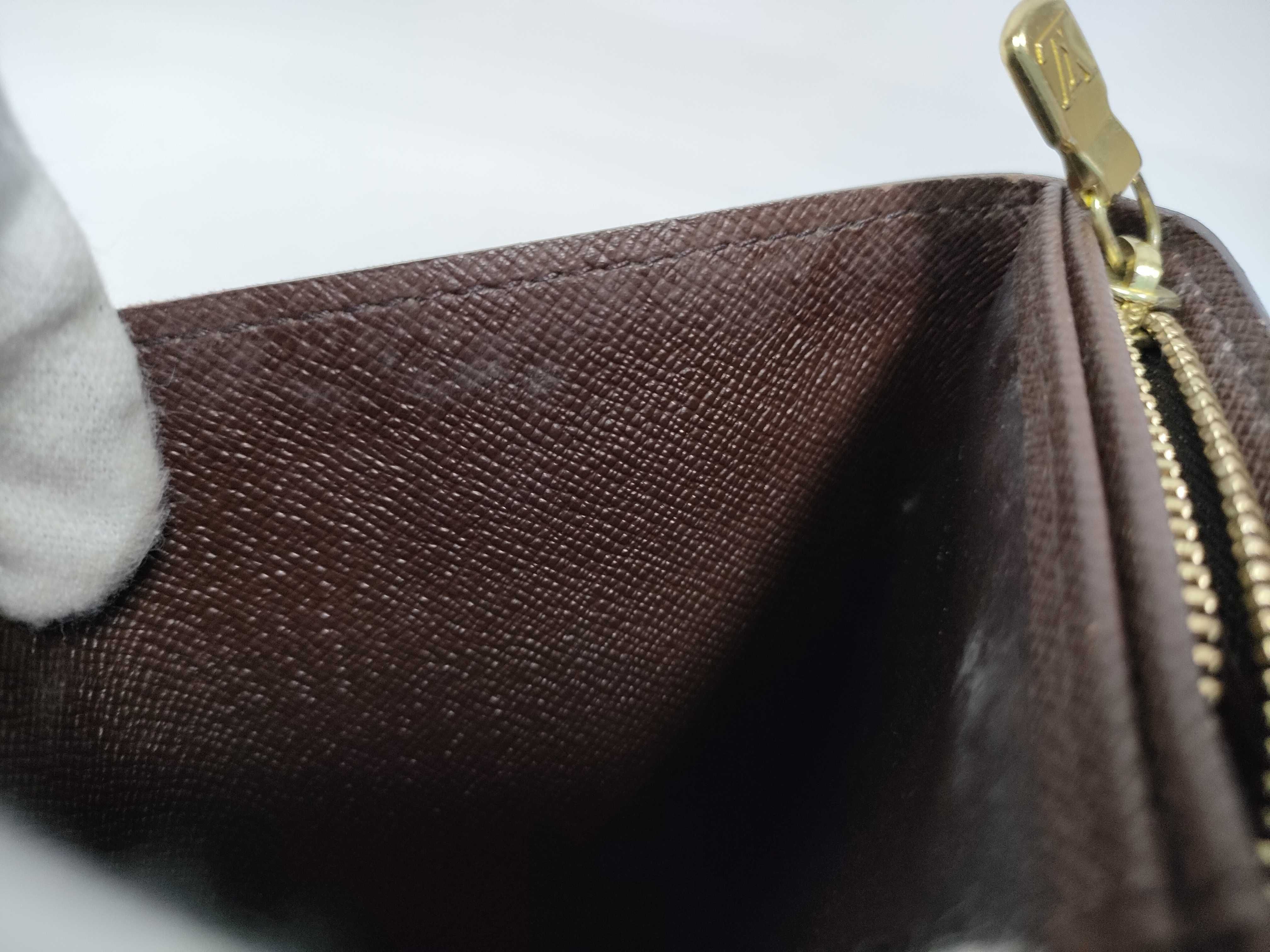 Damier LV Damier Portemonnaie Bietrezor N61730 CA0025 Initial Wallet — view 11