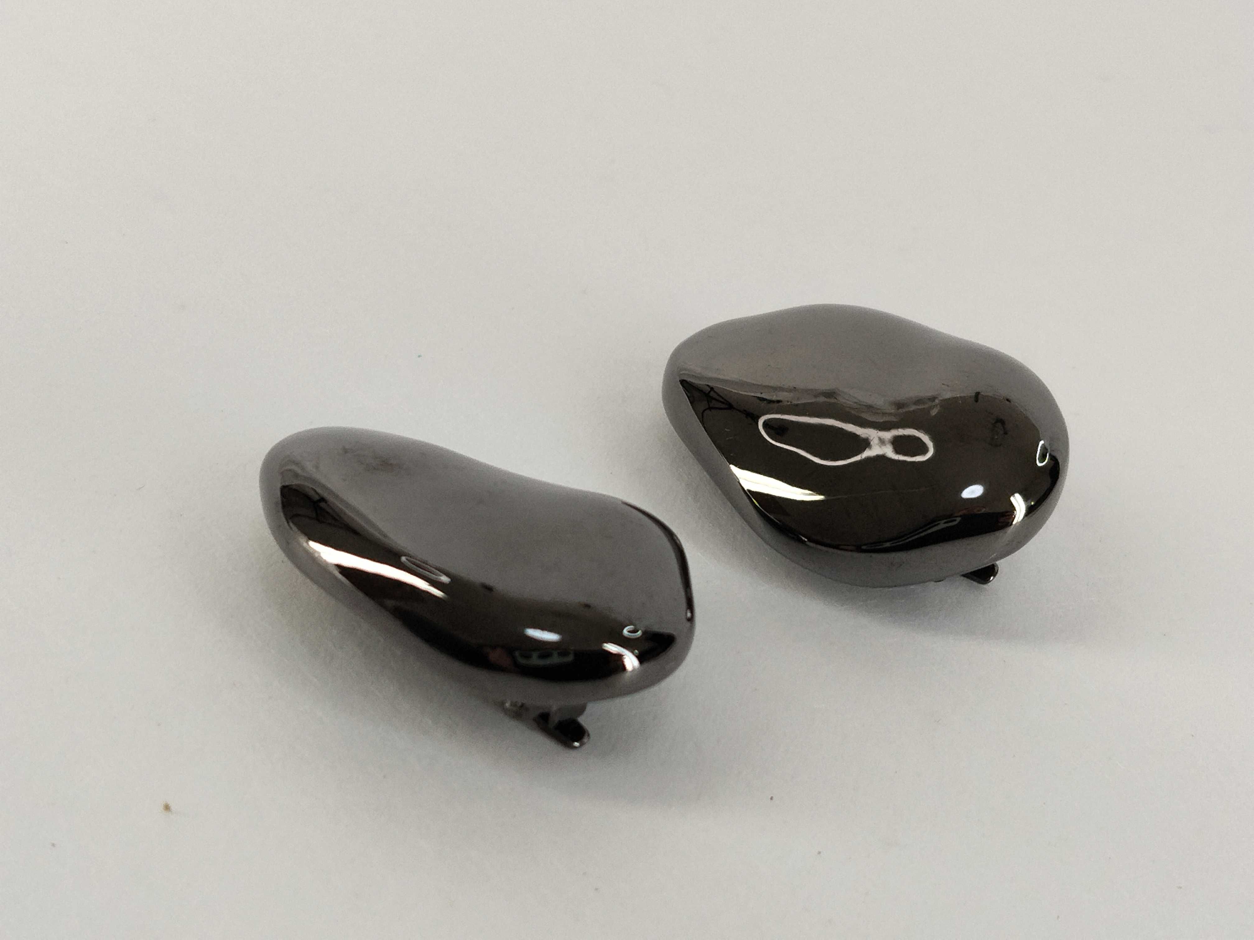 Stone Black Earrings — view 2