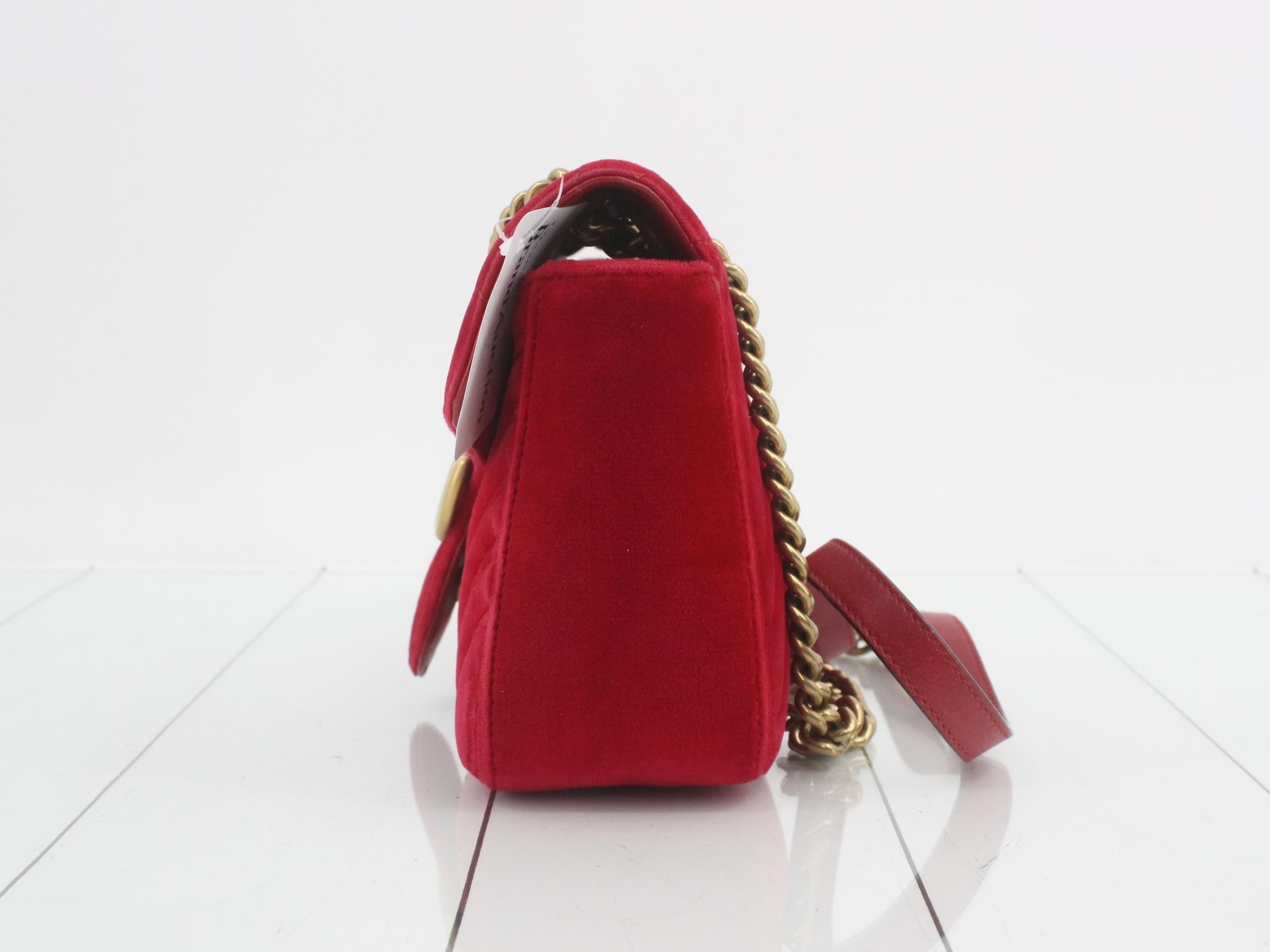 GG Marmont Velvet Chain Shoulder Bag, Red — view 3