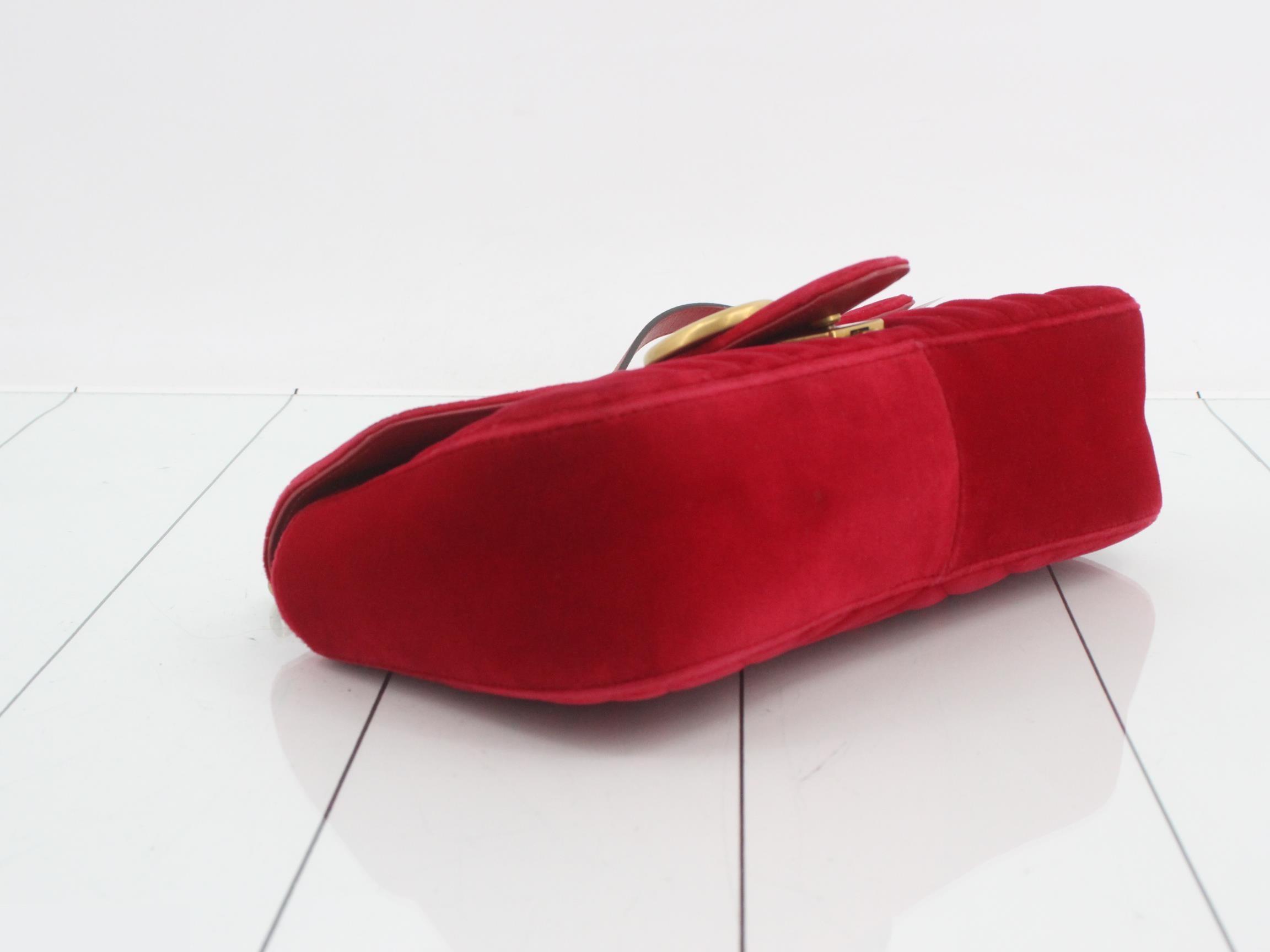 GG Marmont Velvet Chain Shoulder Bag, Red — view 5