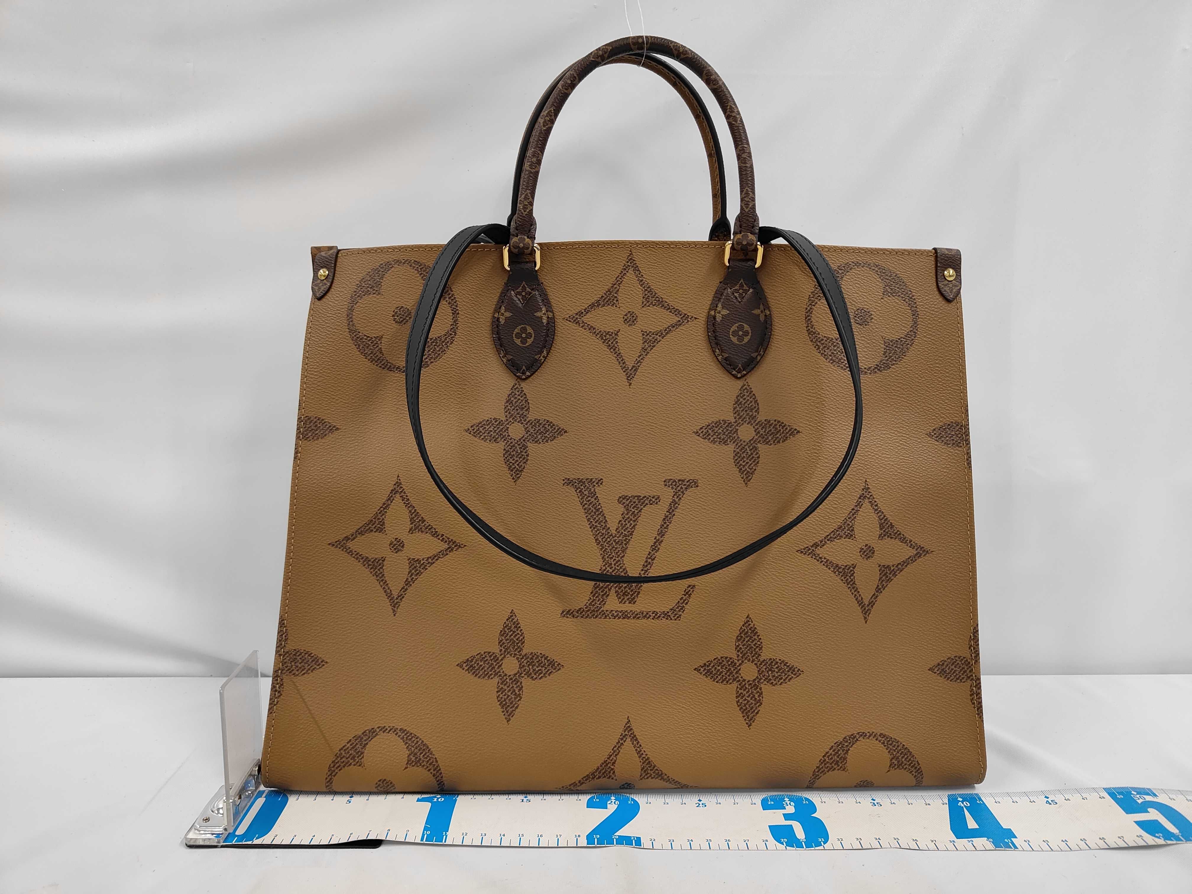 LV OnTheGo GM Monogram Coated Canvas Tote Bag Shoulder Bag/Handbag — view 2