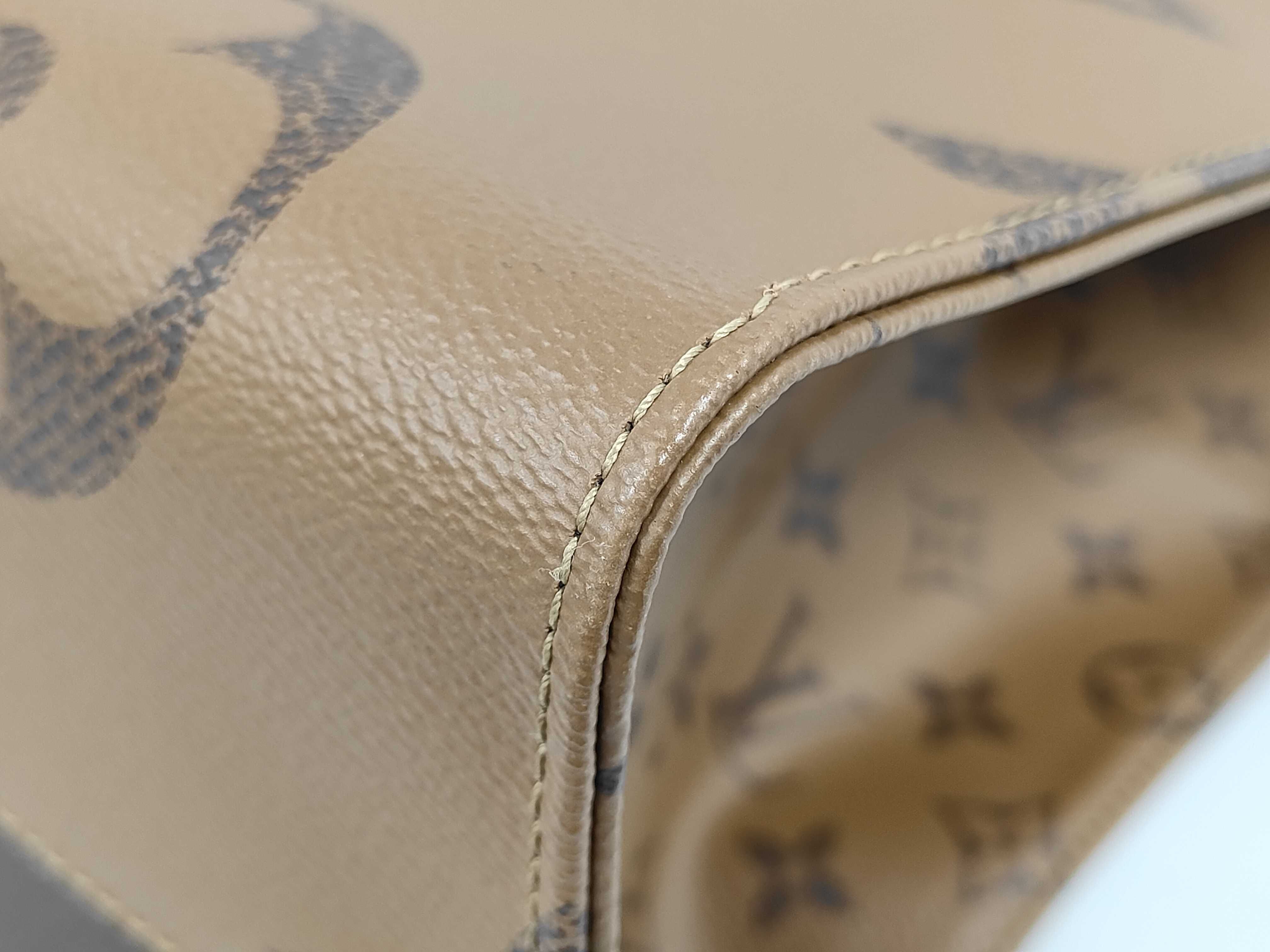 LV OnTheGo GM Monogram Coated Canvas Tote Bag Shoulder Bag/Handbag — view 4