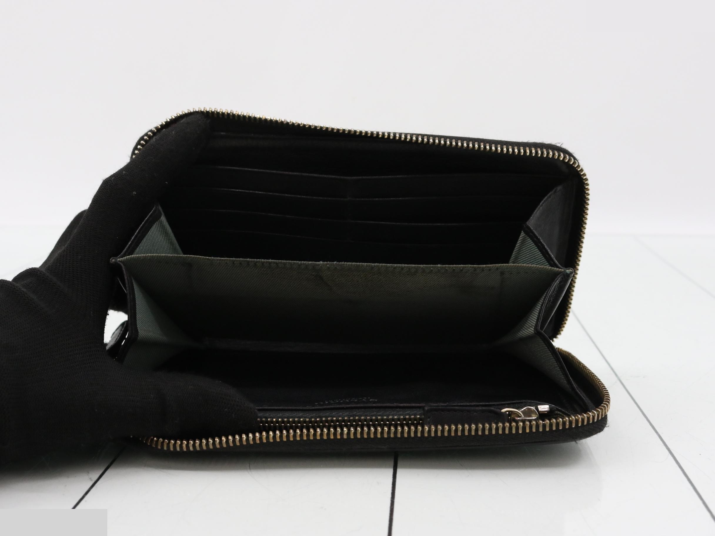 Other lines: Bags and Wallets — view 4