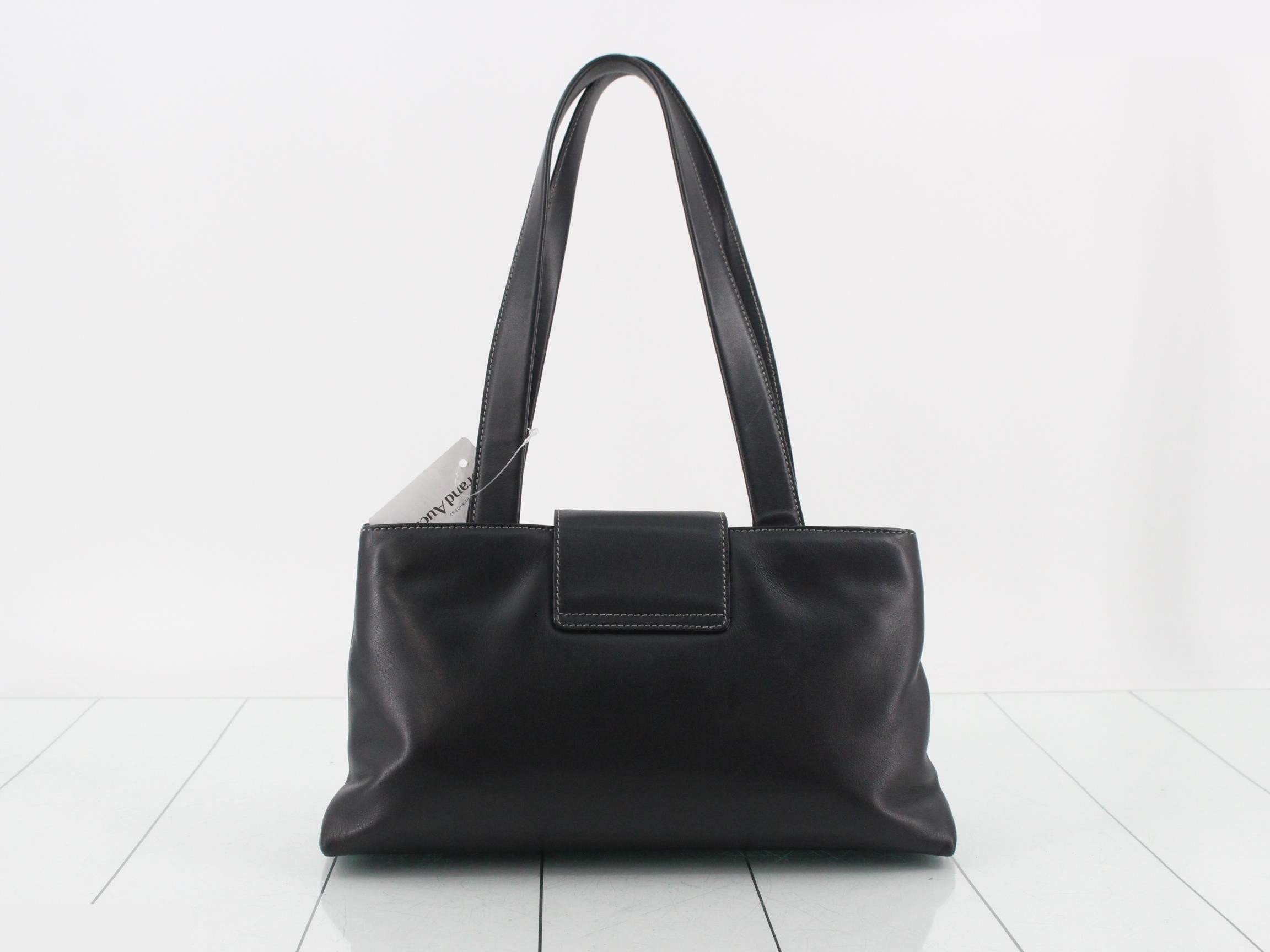 Other lines - Black leather bag — view 2