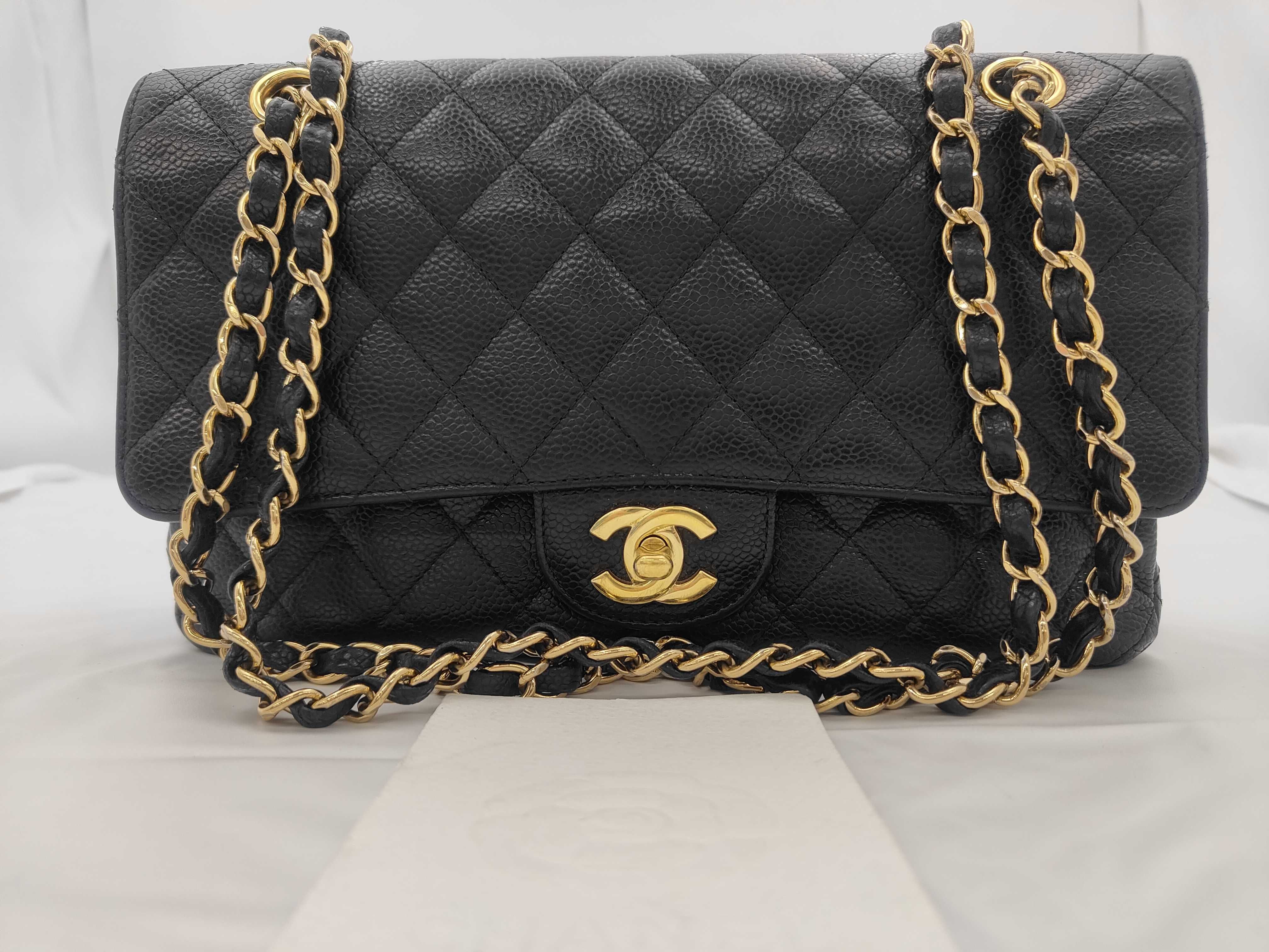 Matelassé 25 Double Flap Caviar Black Chain Shoulder Bag