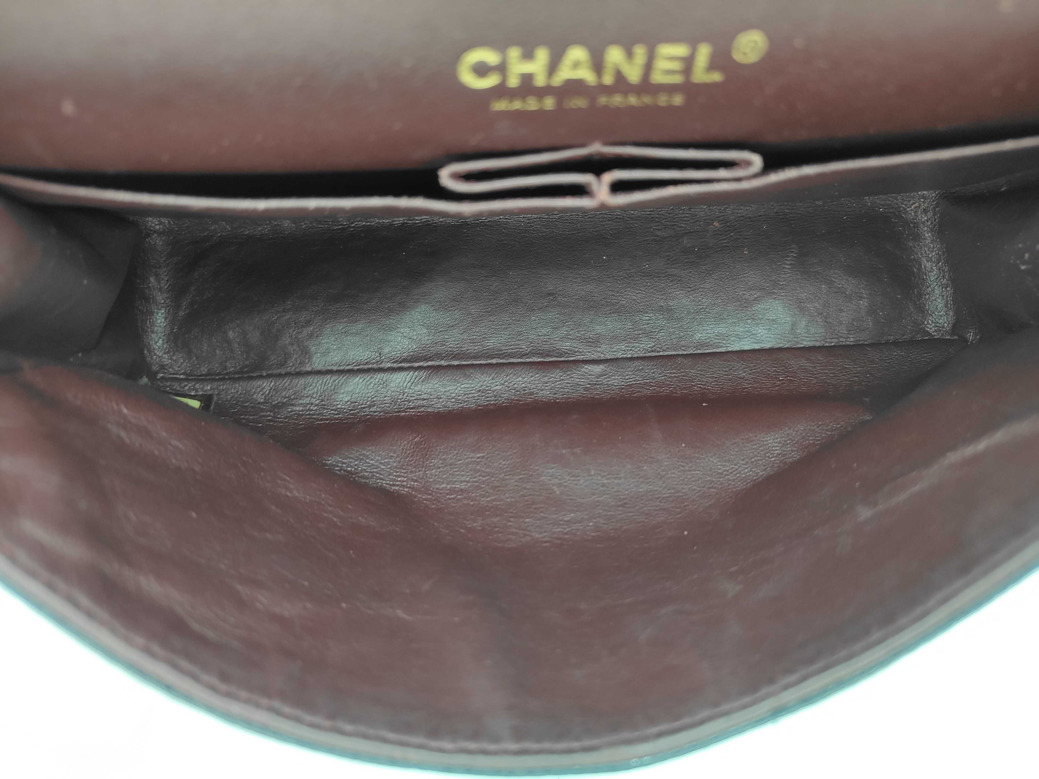 Matelassé 25 Double Flap Caviar Black Chain Shoulder Bag — view 8