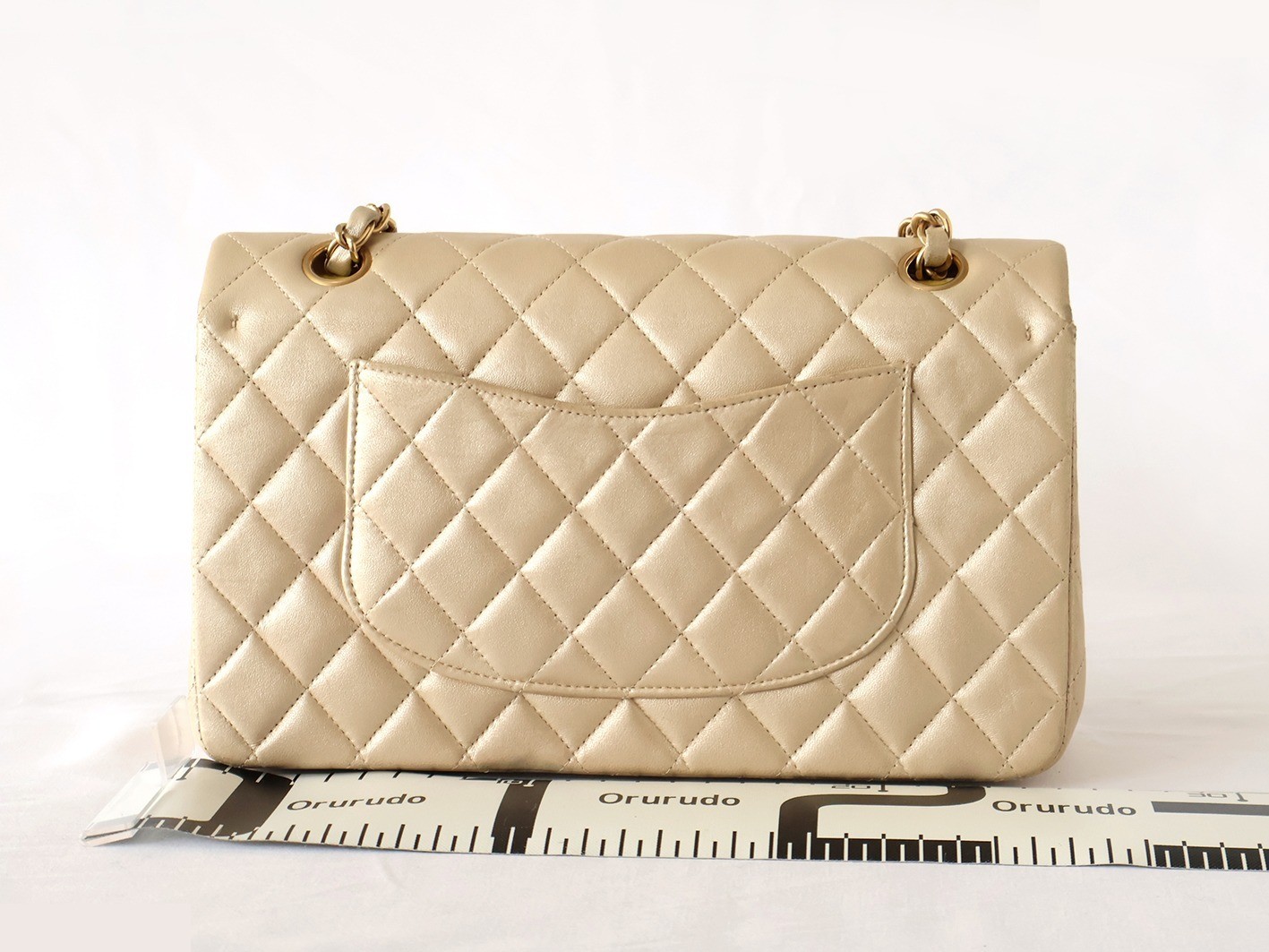 Matelassé 25 Lambskin Double Flap Double Chain Shoulder Bag with Pearl — view 2