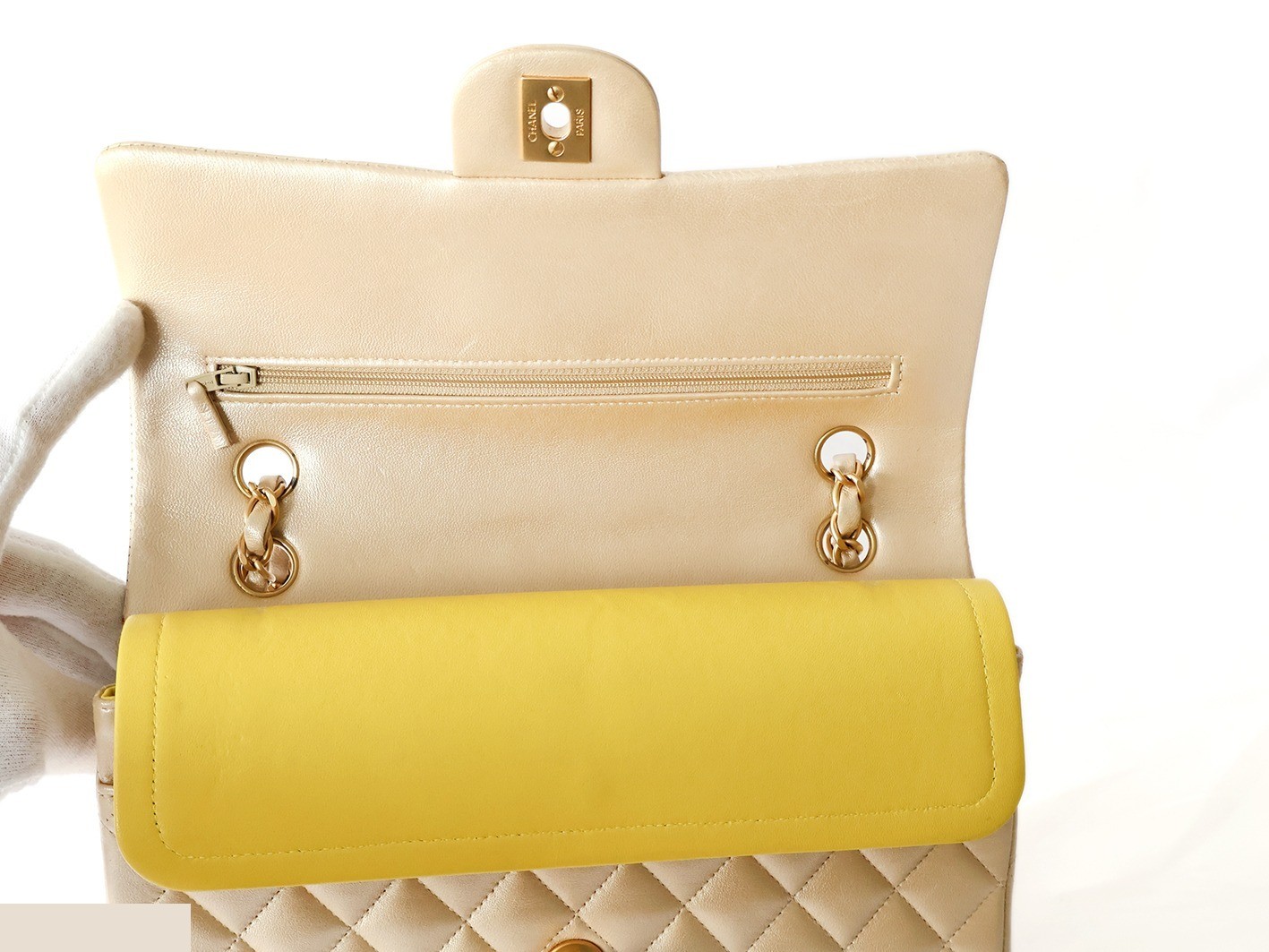 Matelassé 25 Lambskin Double Flap Double Chain Shoulder Bag with Pearl — view 10