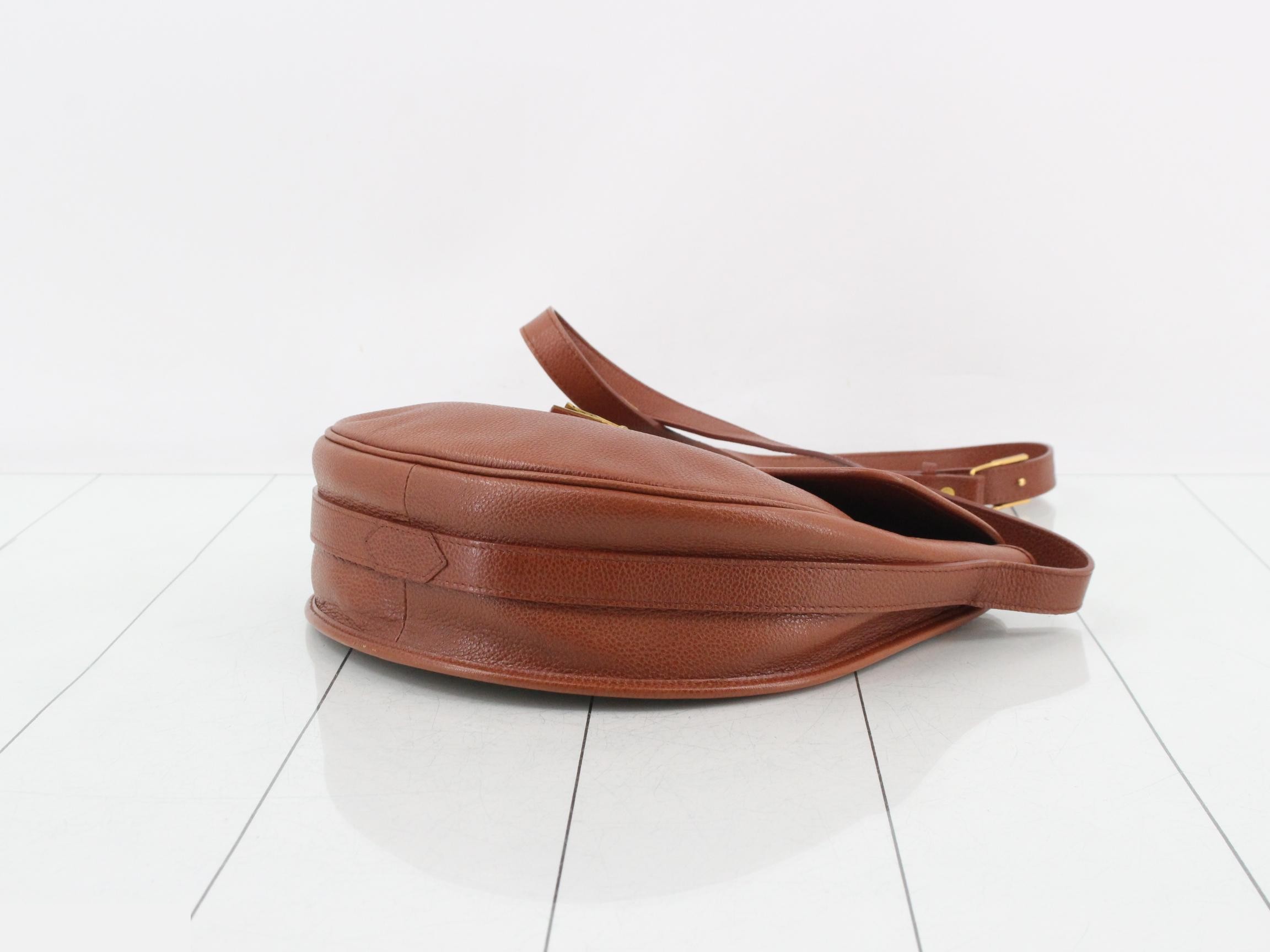 Leather shoulder bag with logo hardware — view 6
