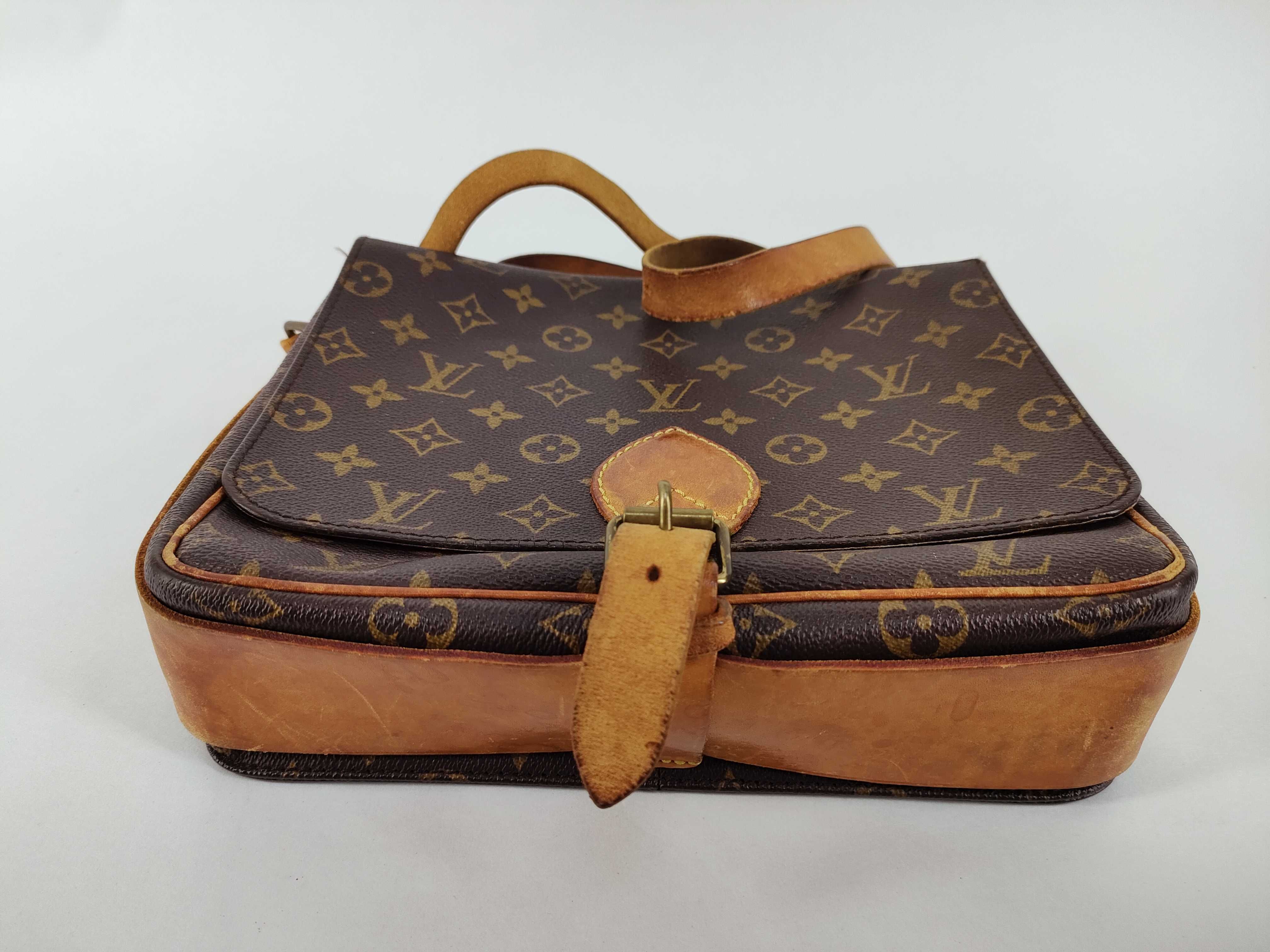 Monogram Cartouchiere GM Monogram Louis Vuitton Shoulder Bag — view 7