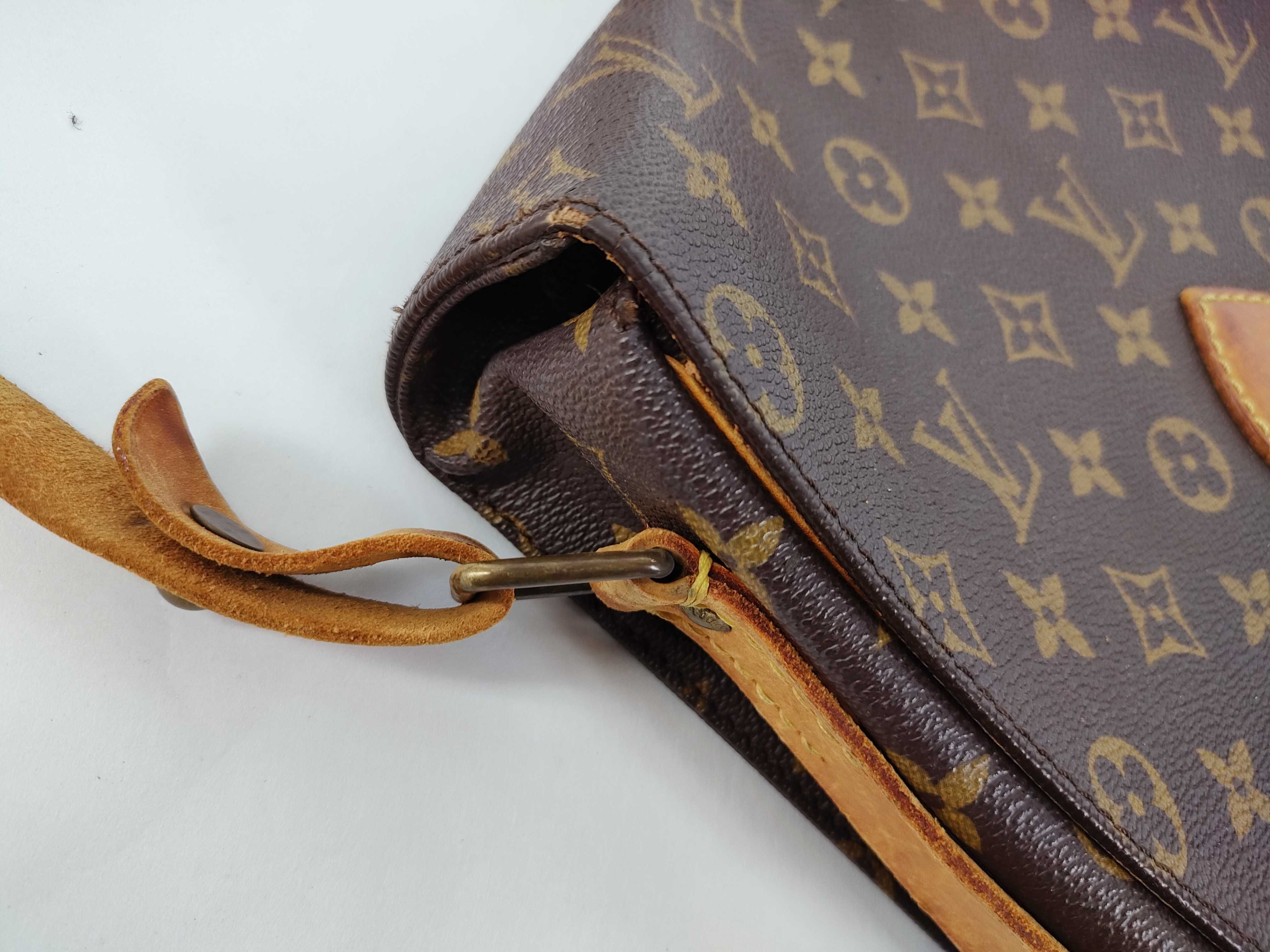 Monogram Cartouchiere GM Monogram Louis Vuitton Shoulder Bag — view 9
