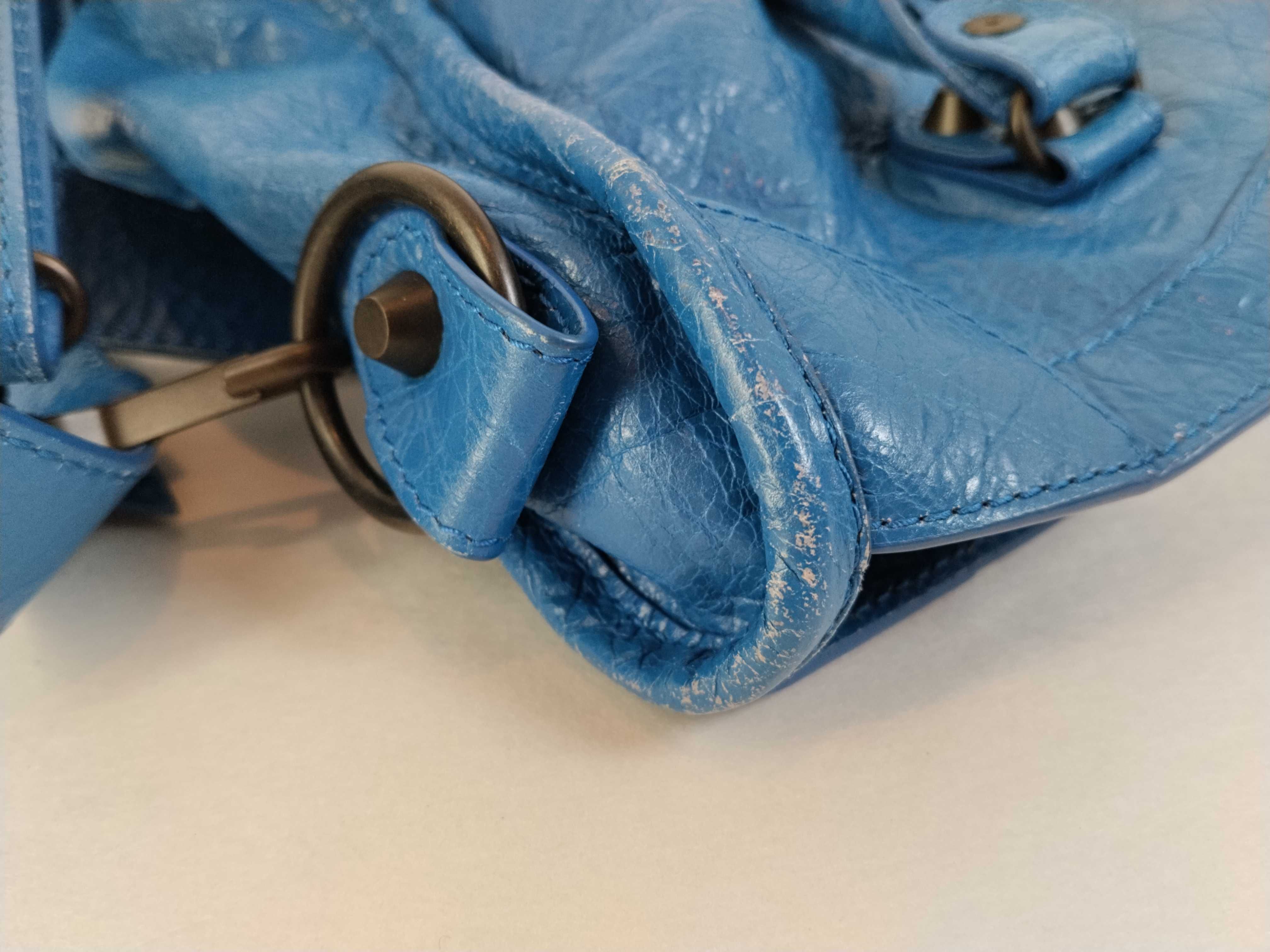 The City Balenciaga The Giant City Handbag — view 15