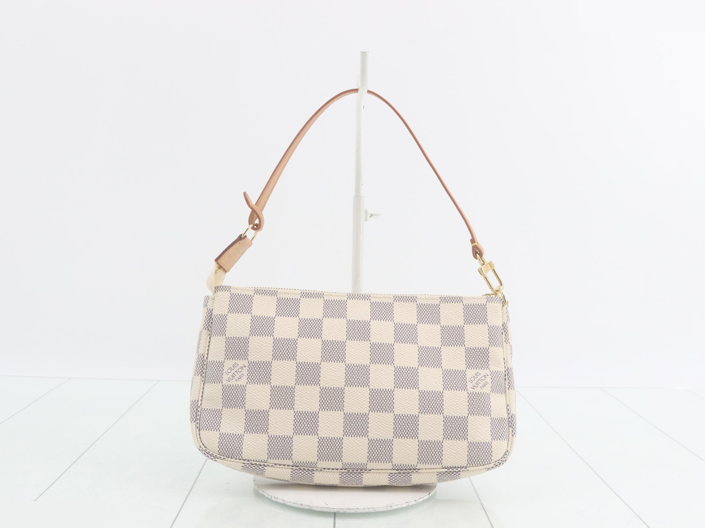 Pochette Accessoires (old model) — view 2