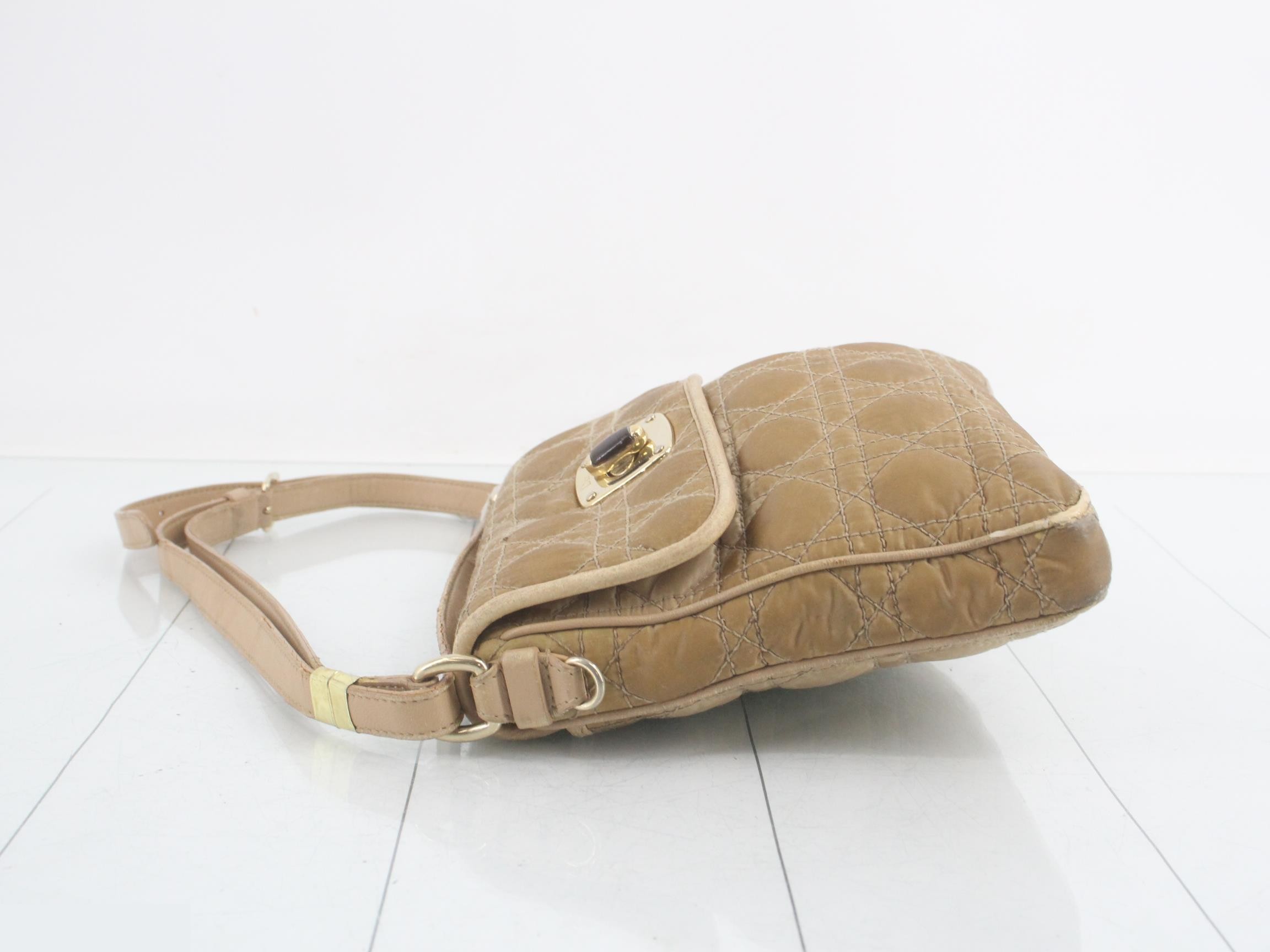 shoulder bag — view 4