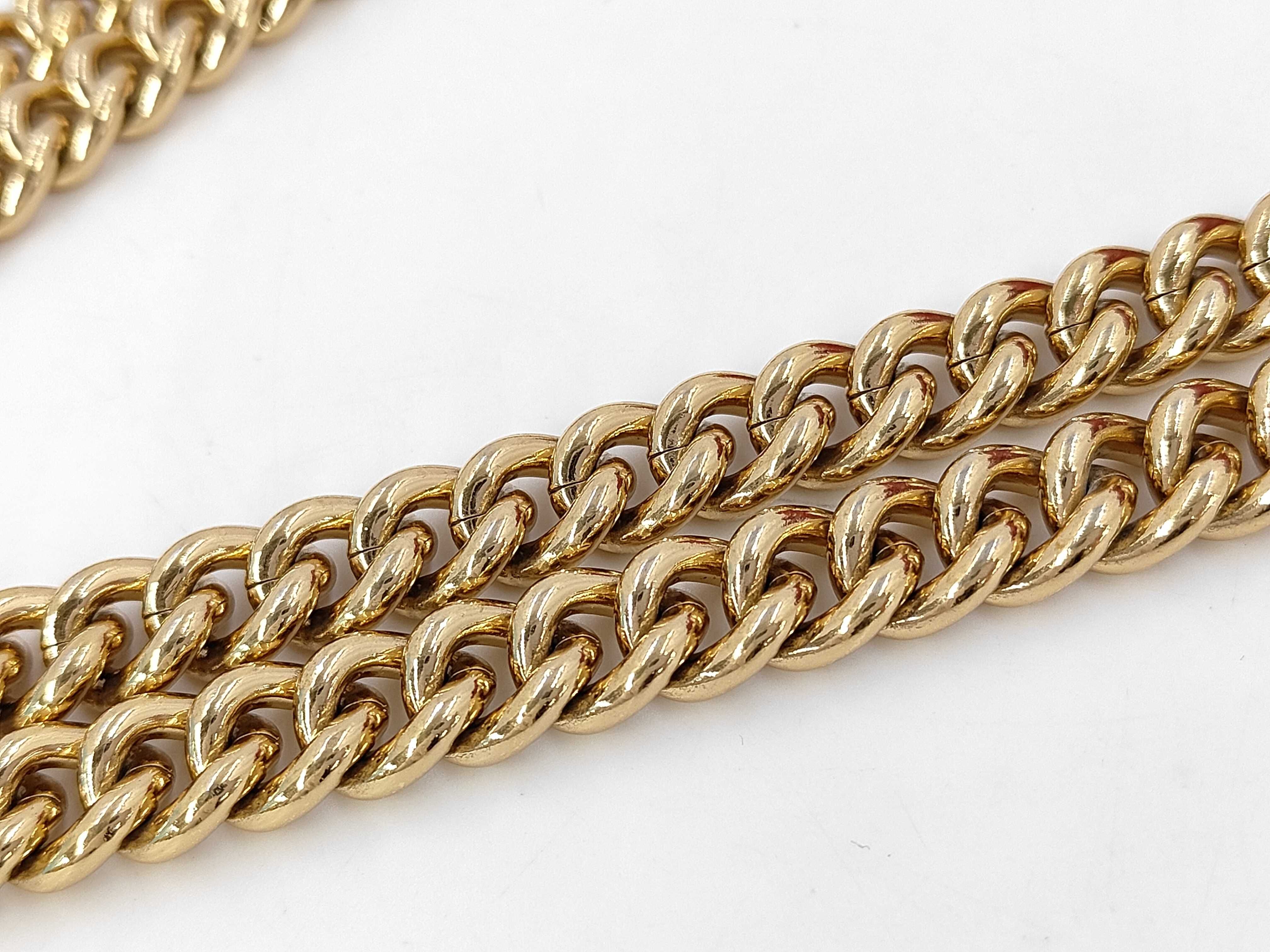 GG Supreme Padlock Chain Shoulder Bag — view 4