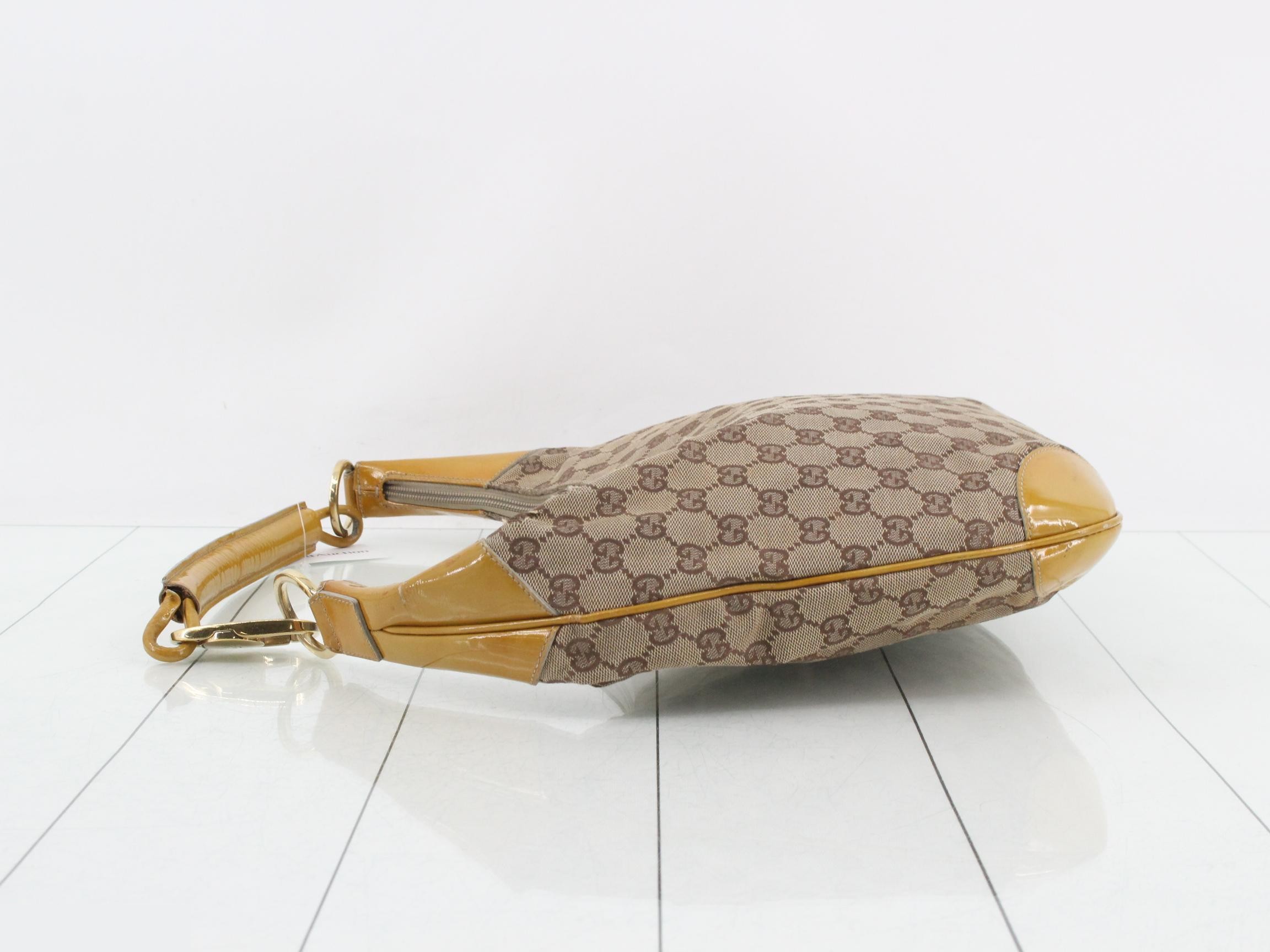 GG Canvas (Bag) - Shoulder Bag — view 4