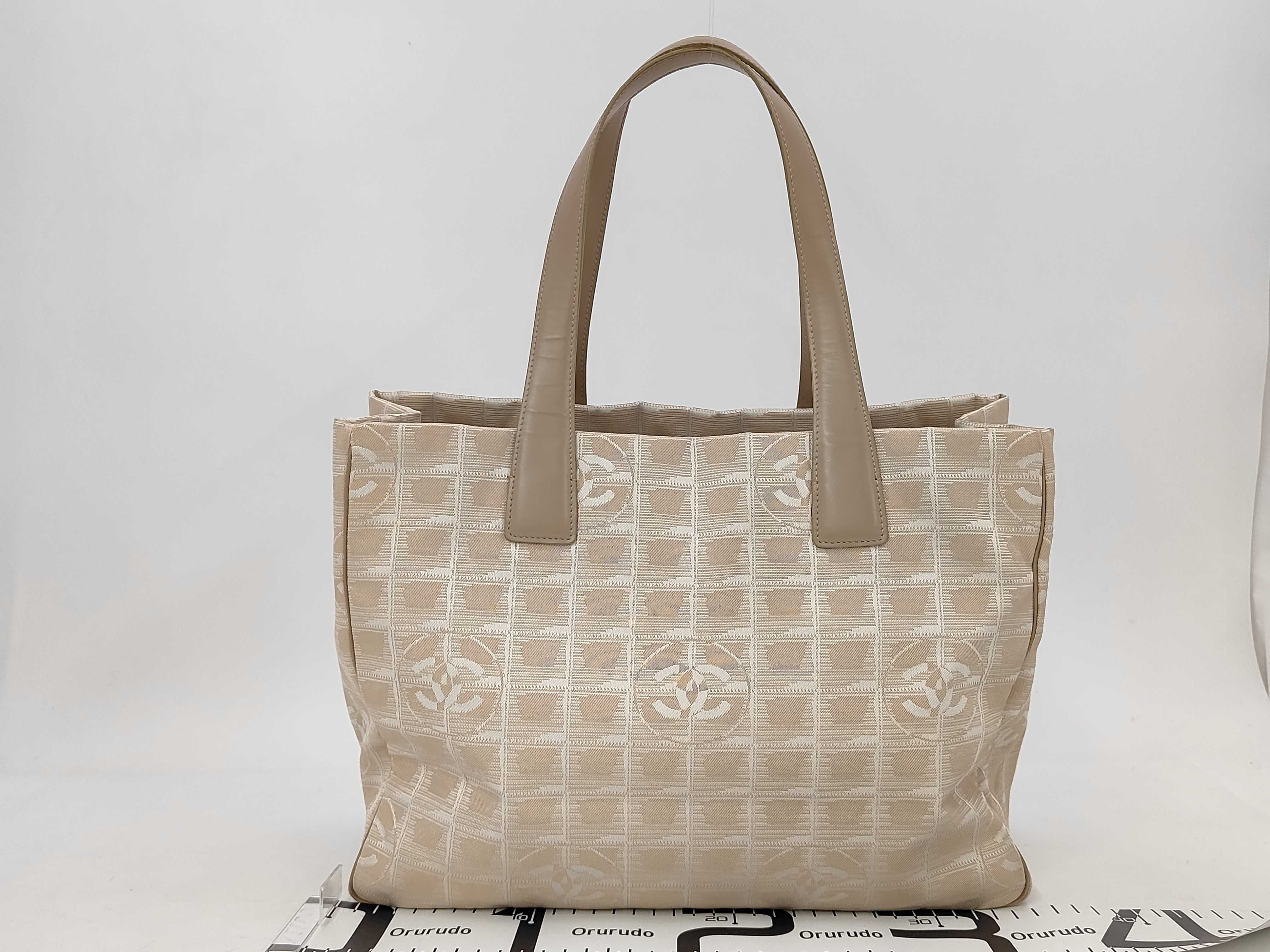 New Travel Line Tote Bag MM Tote Bag — view 2