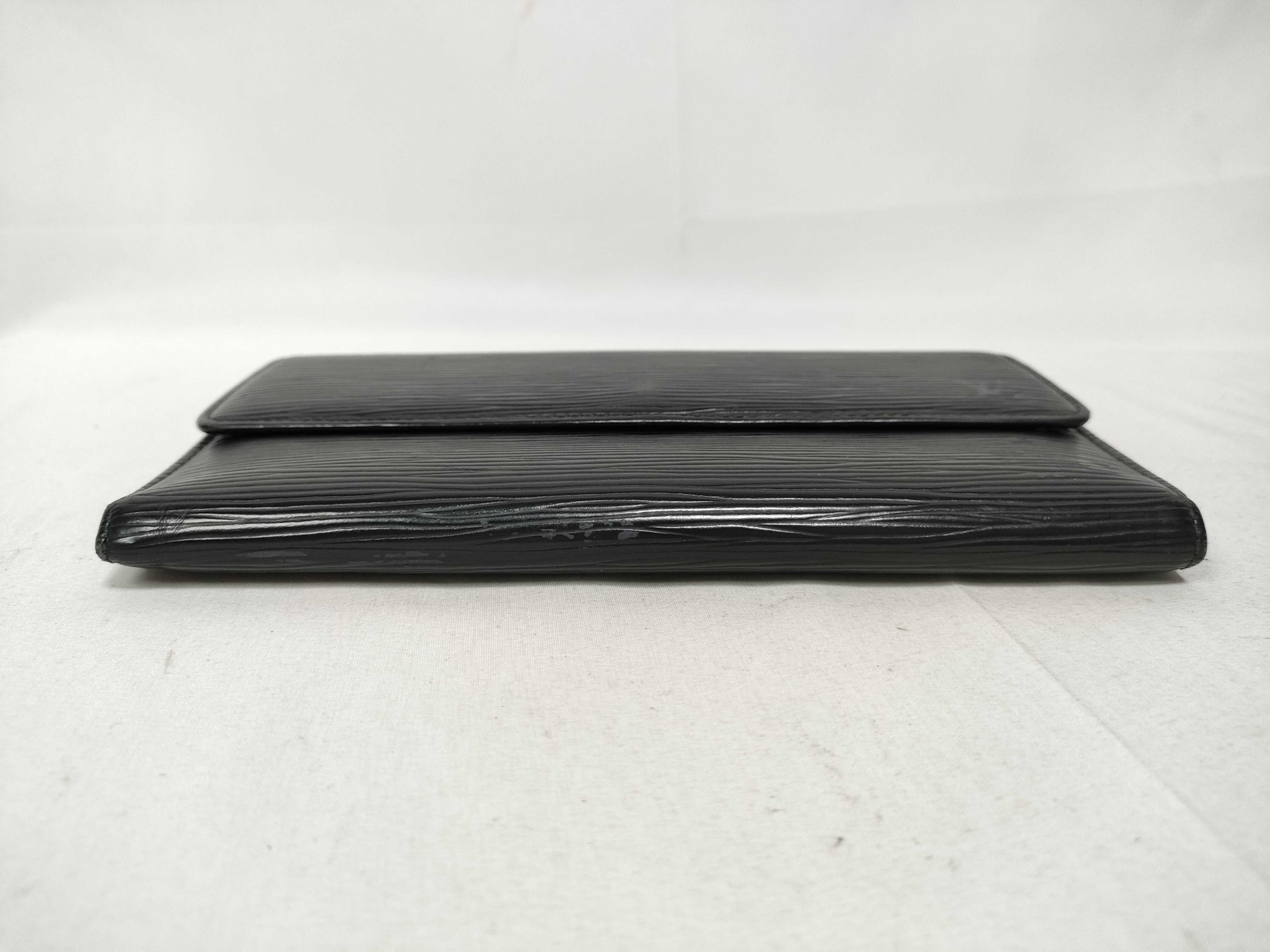 Epi Louis Vuitton Epi Portefeuille Tresor International Wallet M63384 — view 6