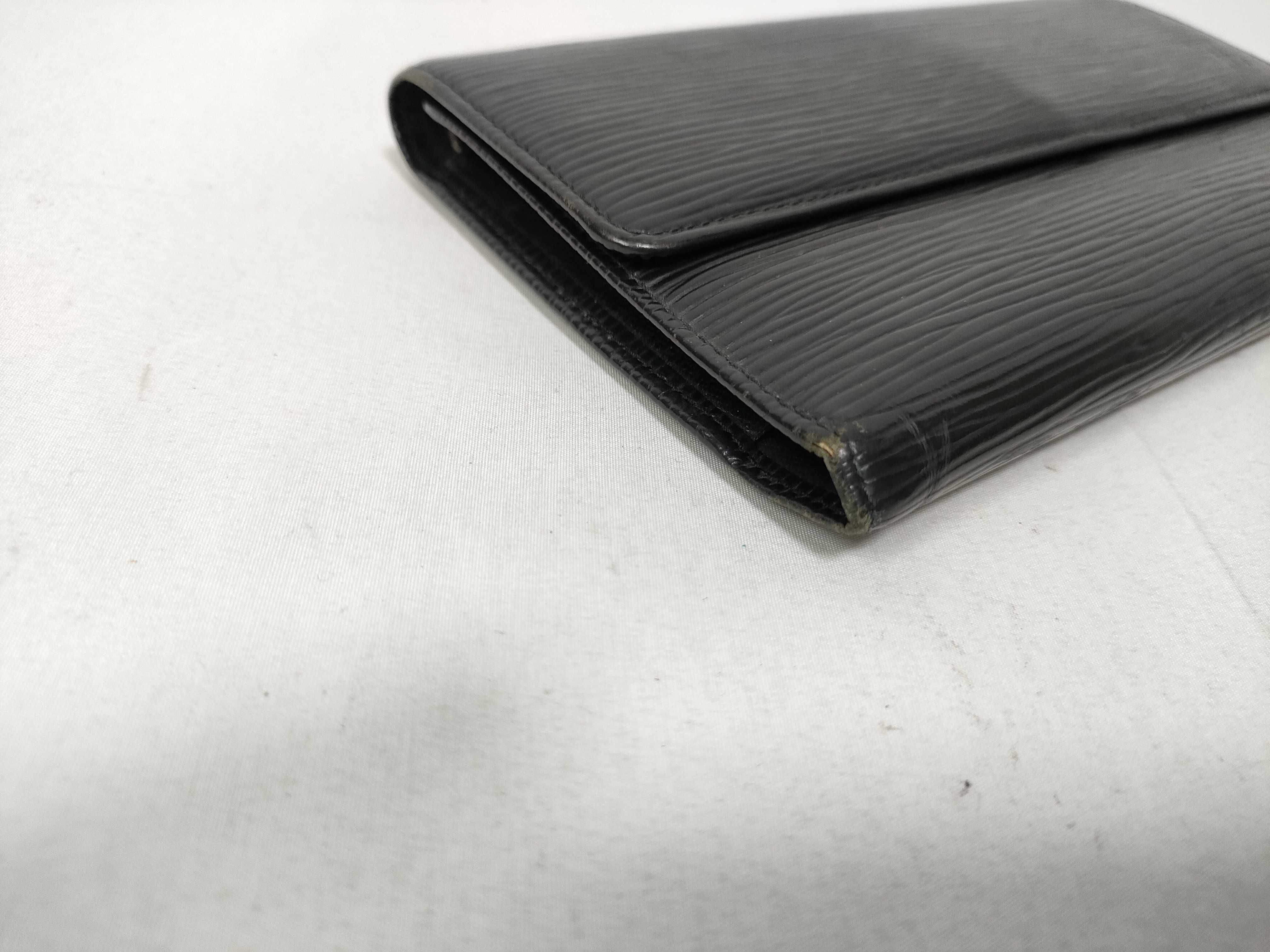 Epi Louis Vuitton Epi Portefeuille Tresor International Wallet M63384 — view 7