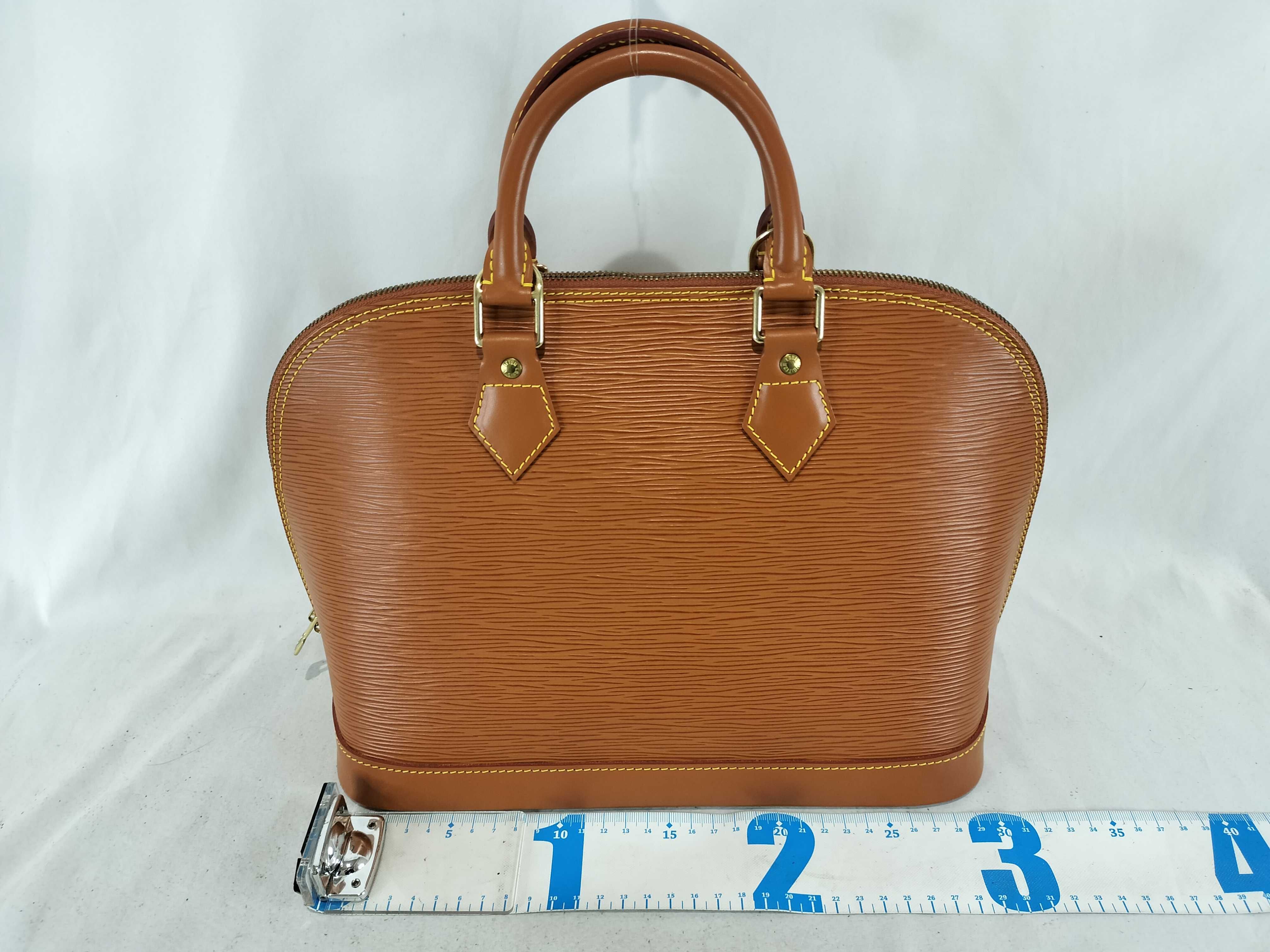 Epi Alma MM Handbag — view 2