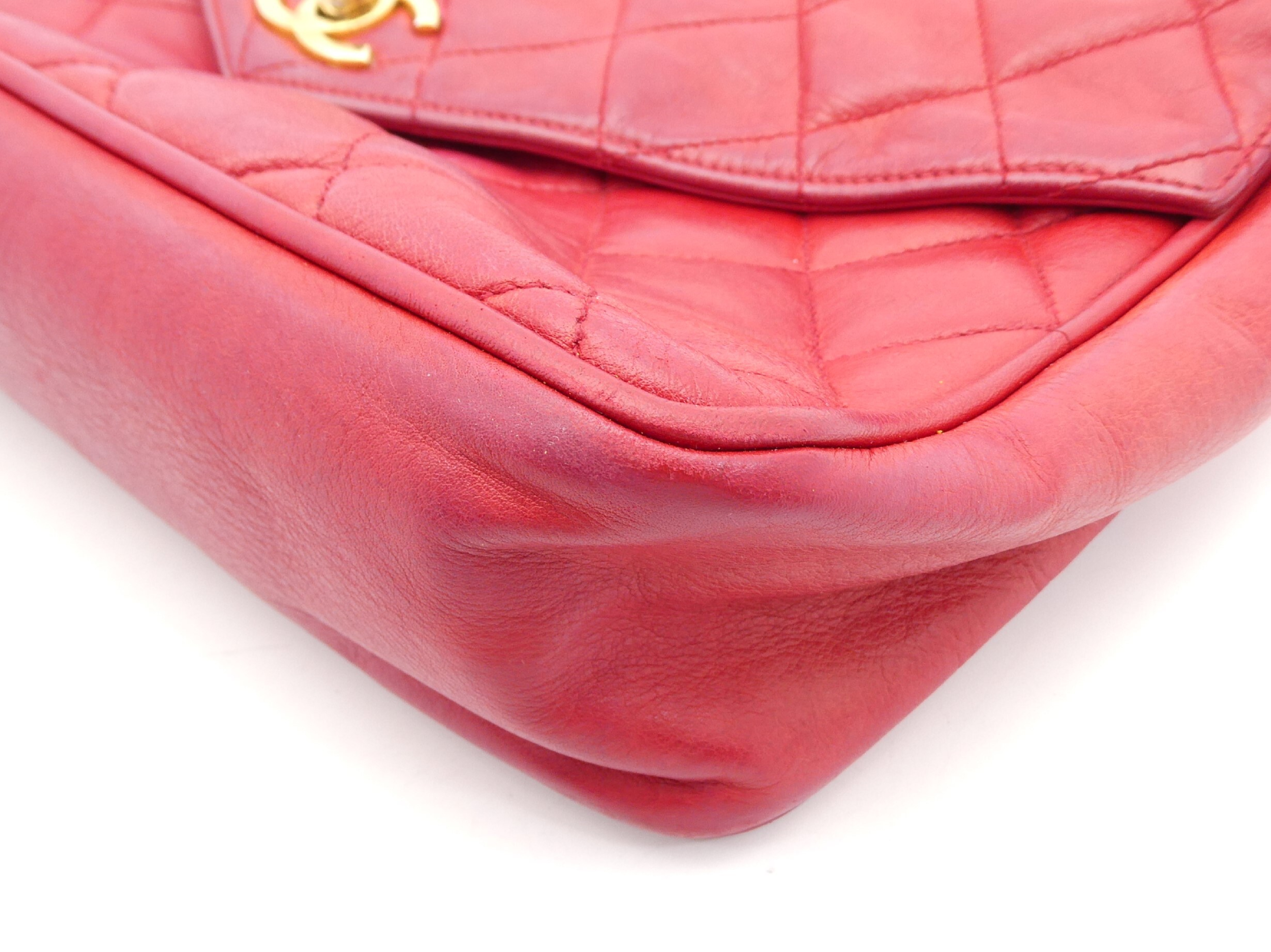 Matelassé Coco Mark Chain Shoulder Bag — view 10