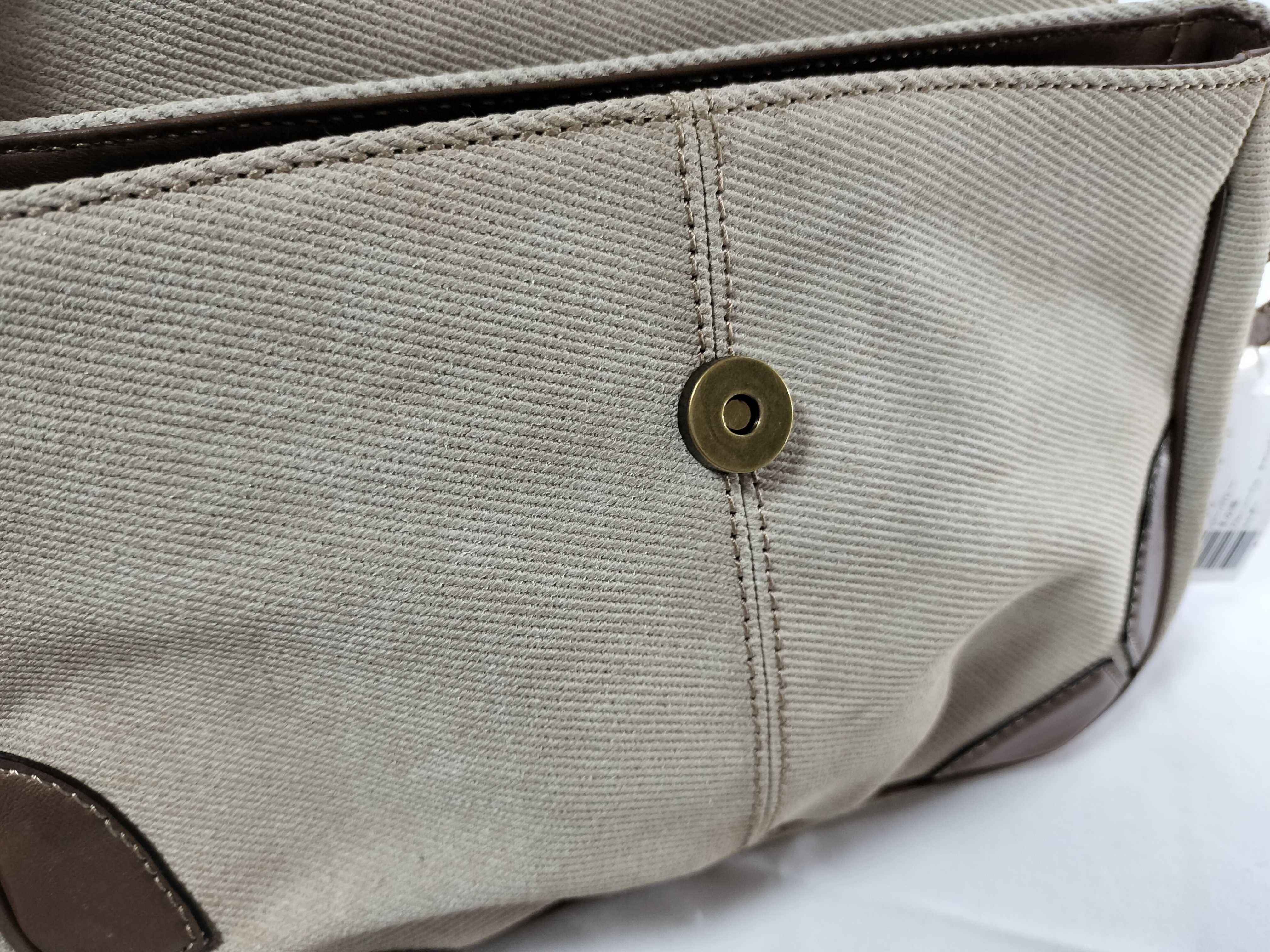 Blue Label Canvas Shoulder Bag — view 9