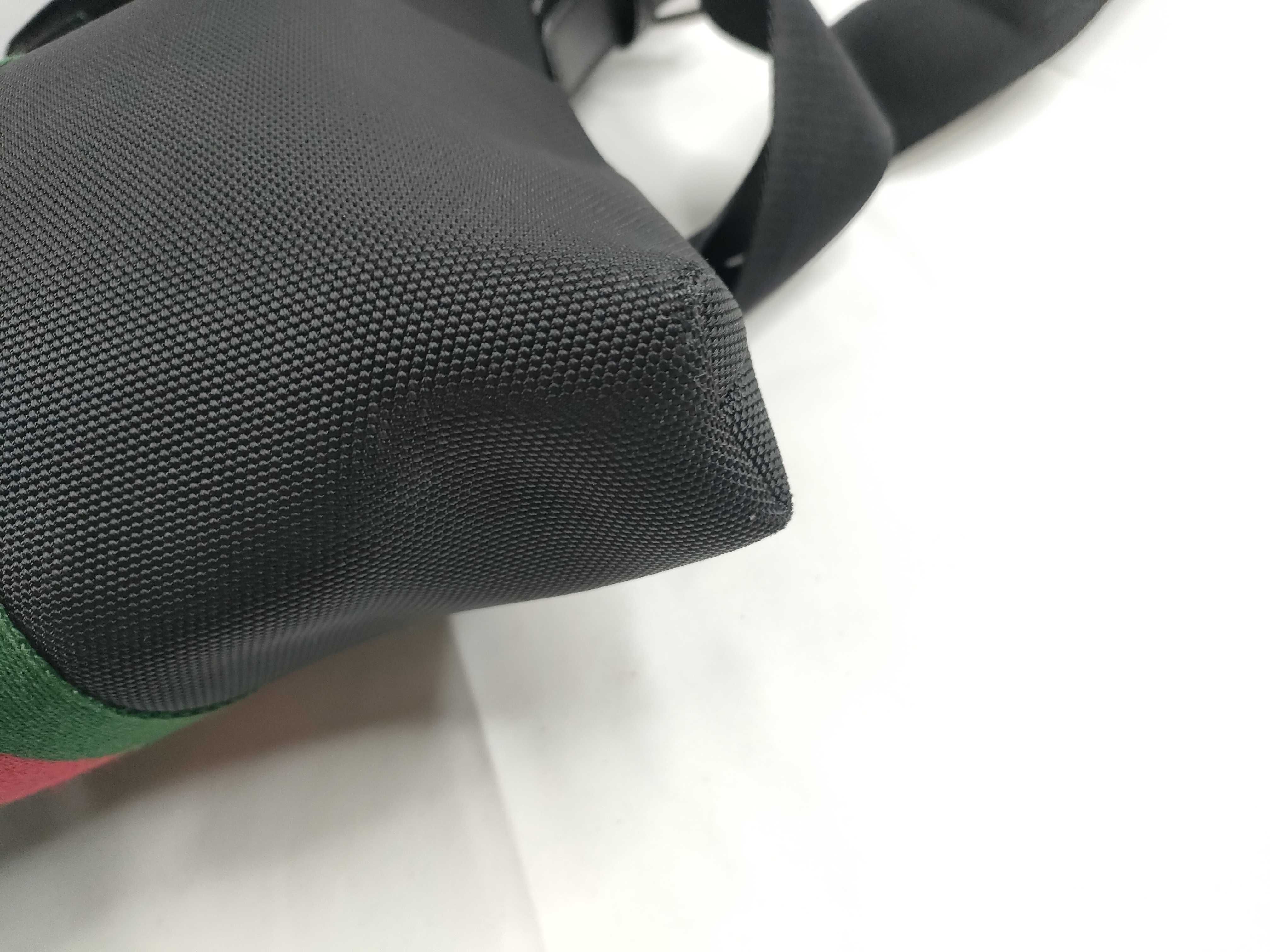 GG Supreme Black Canvas Crossbody Bag Shoulder Bag — view 5