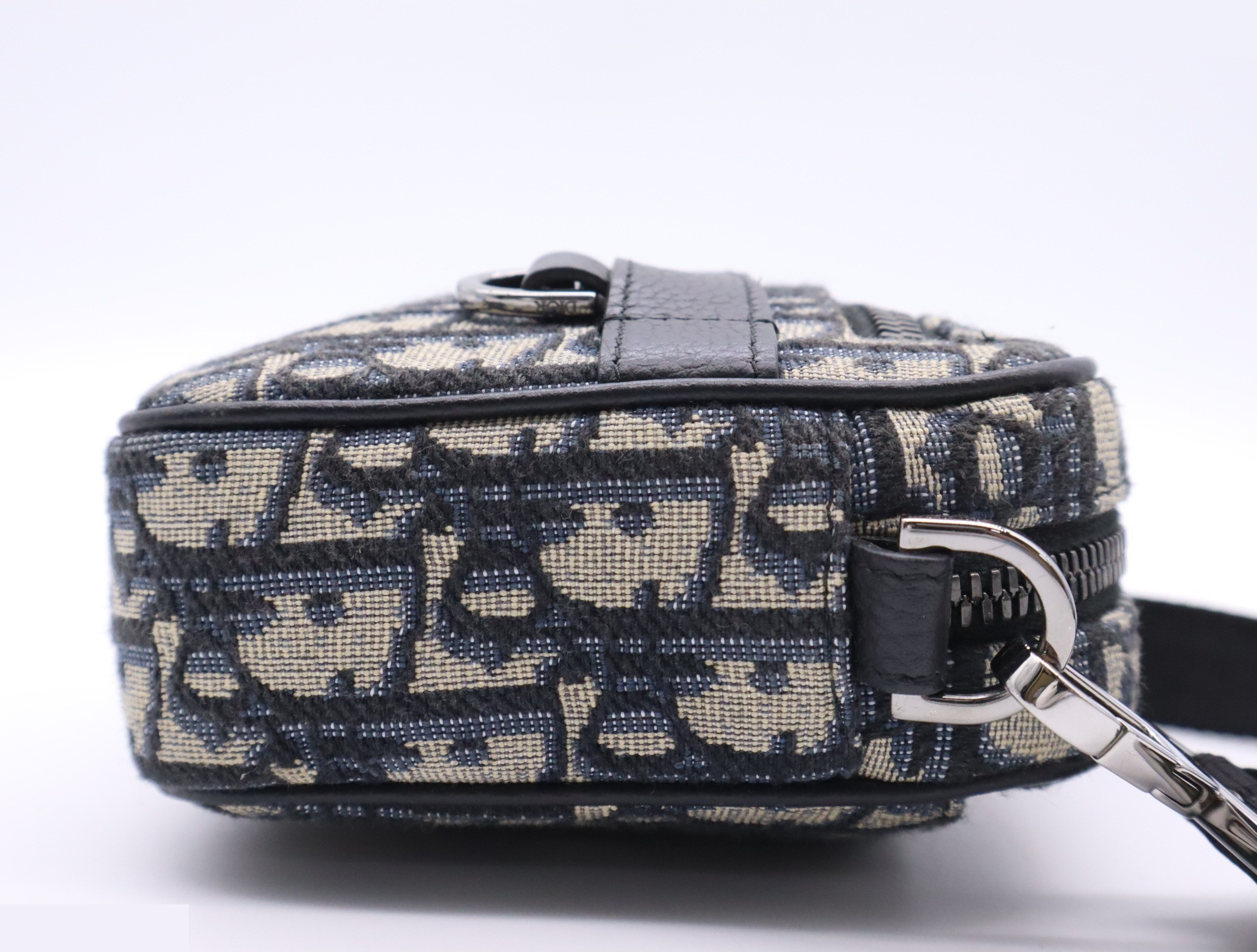 Leather oblique jacquard shoulder bag, navy, silver hardware. — view 5