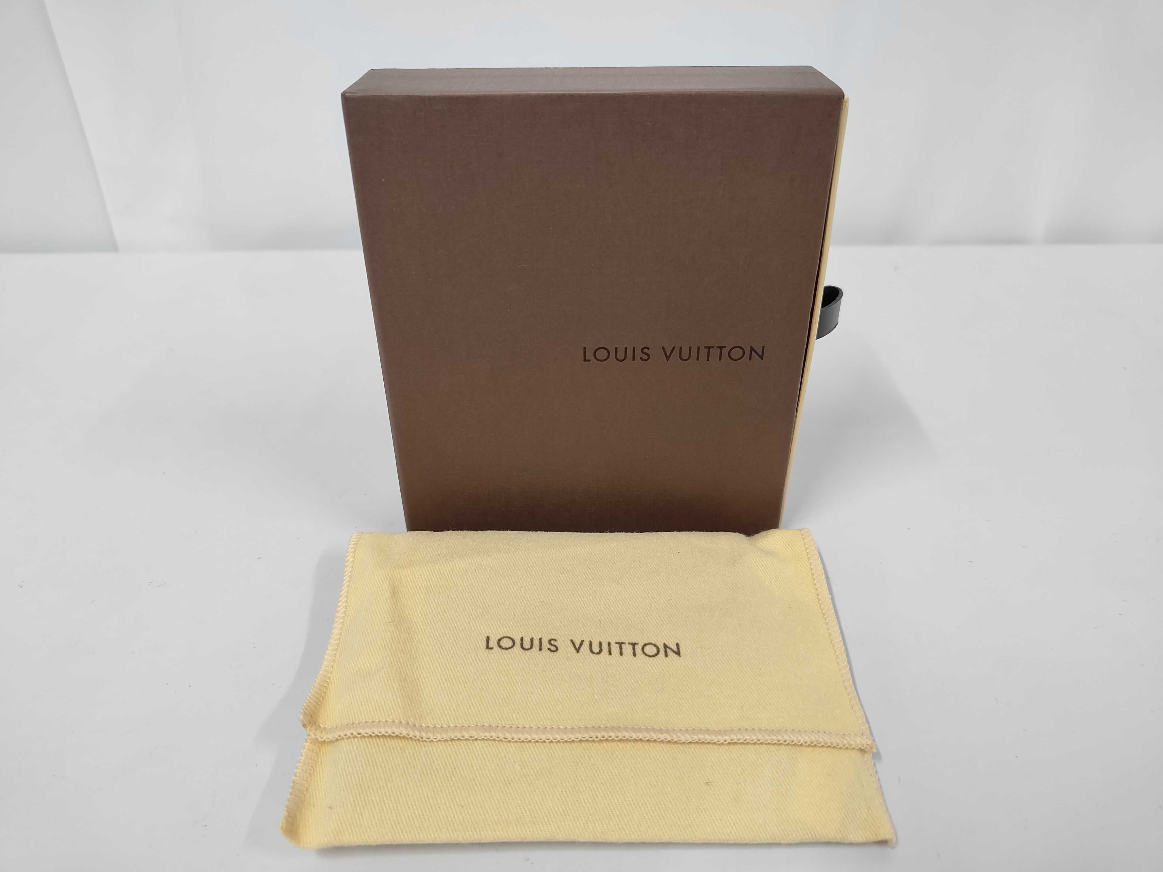 LV M93557 Vernis Coin Case — view 10