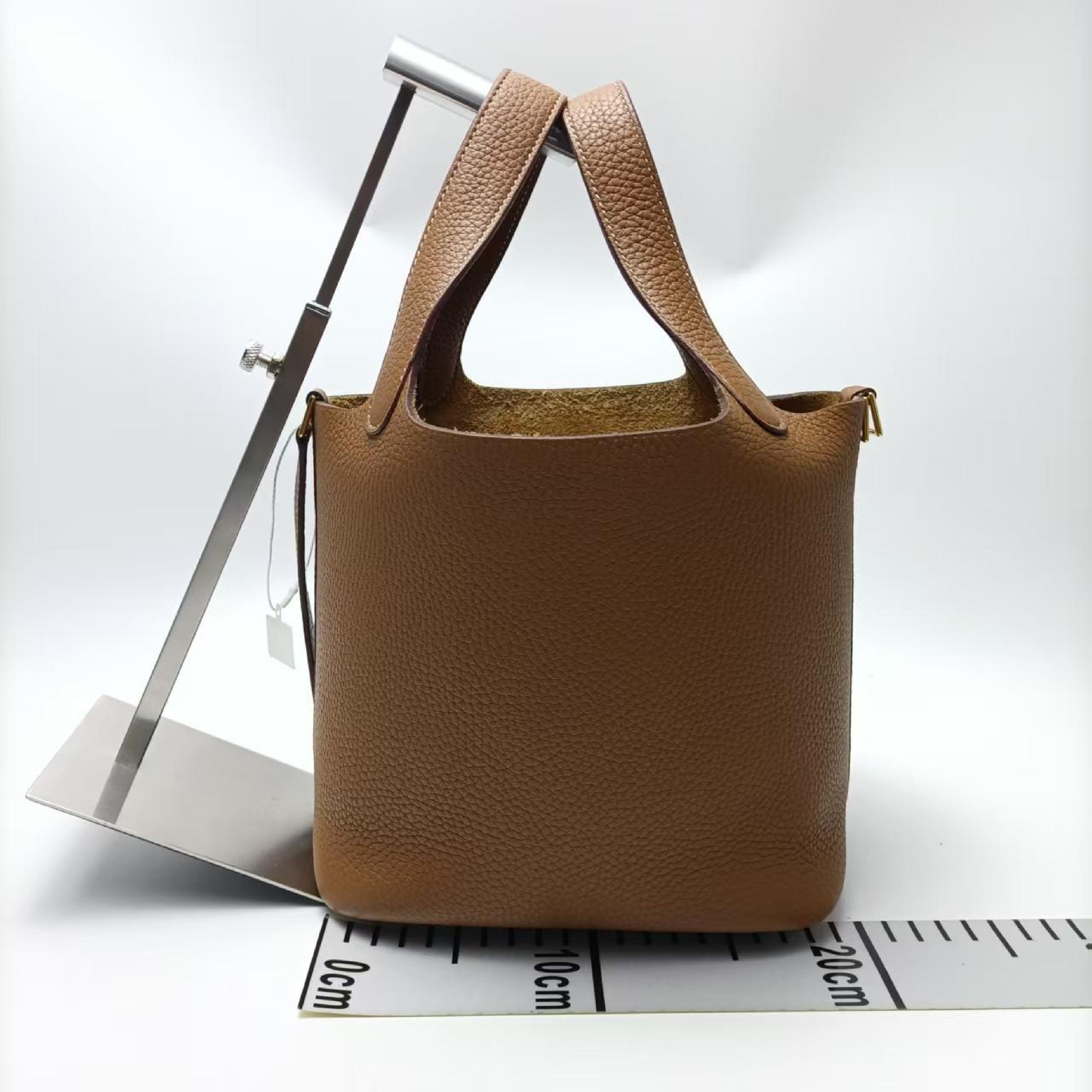 Picotan Cowhide Handbag (Image Blurry) Handbag