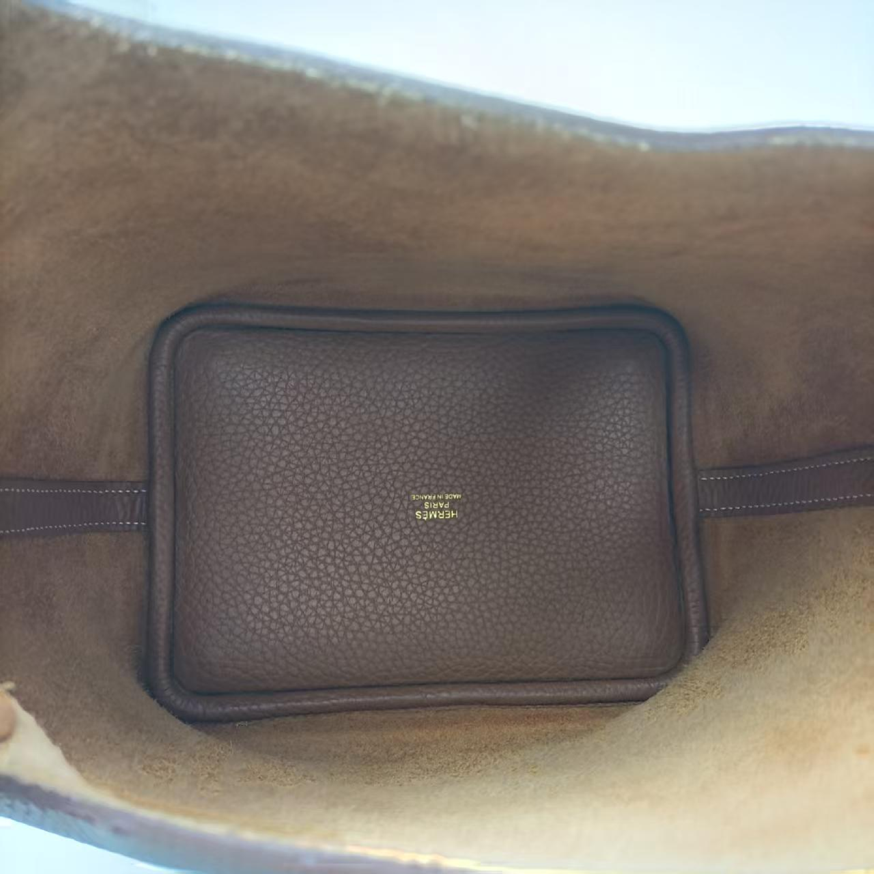 Picotan Cowhide Handbag (Image Blurry) Handbag — view 10