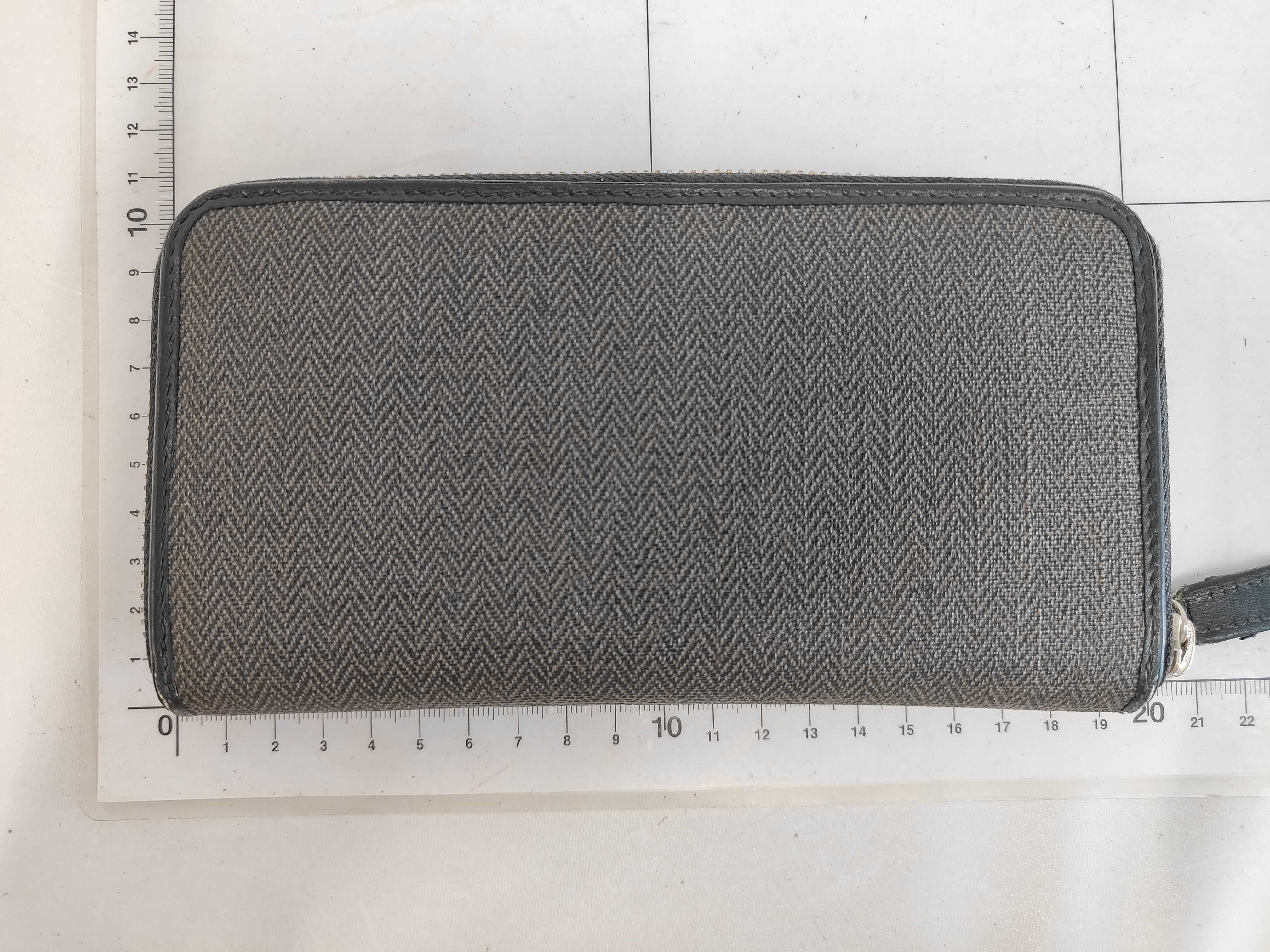 Weekend Round Zip Long Wallet — view 2