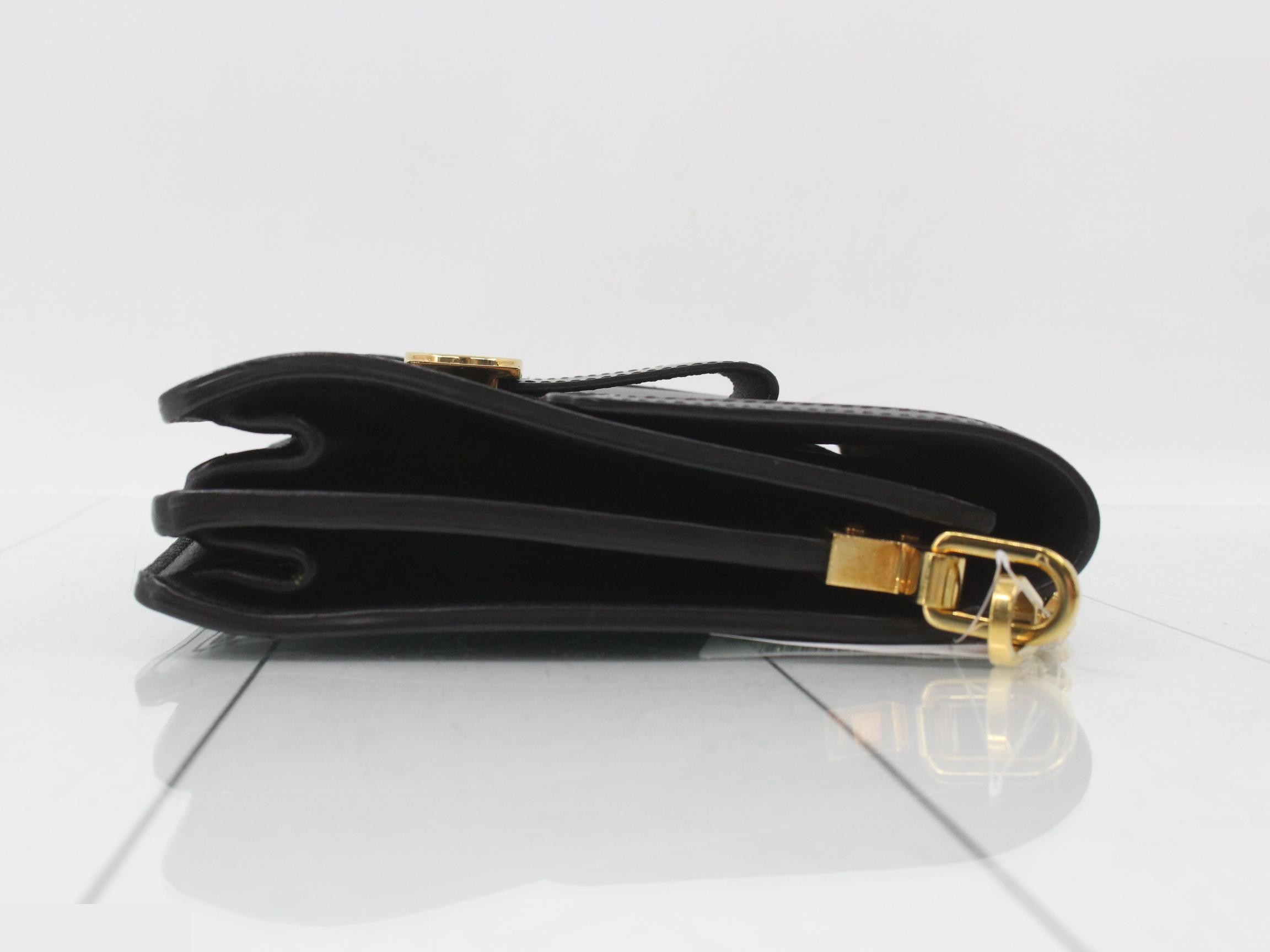 LV Lock Dauphine MM Noir 2-Way Shoulder Bag — view 3