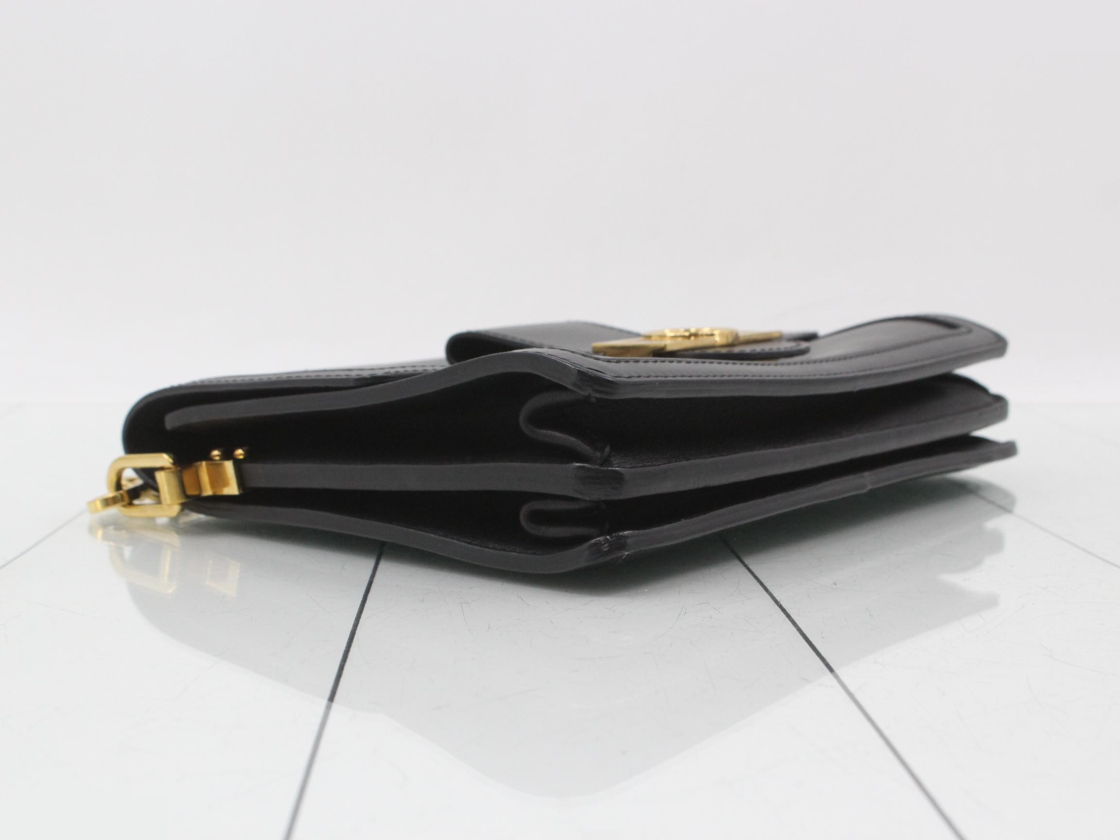 LV Lock Dauphine MM Noir 2-Way Shoulder Bag — view 5
