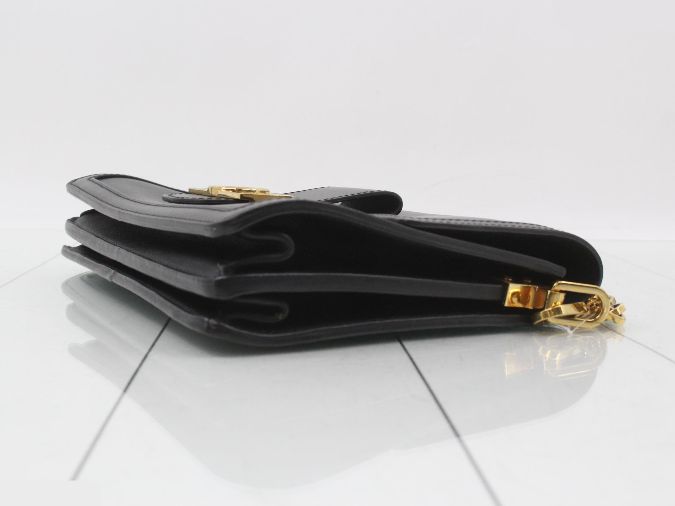 LV Lock Dauphine MM Noir 2-Way Shoulder Bag — view 6