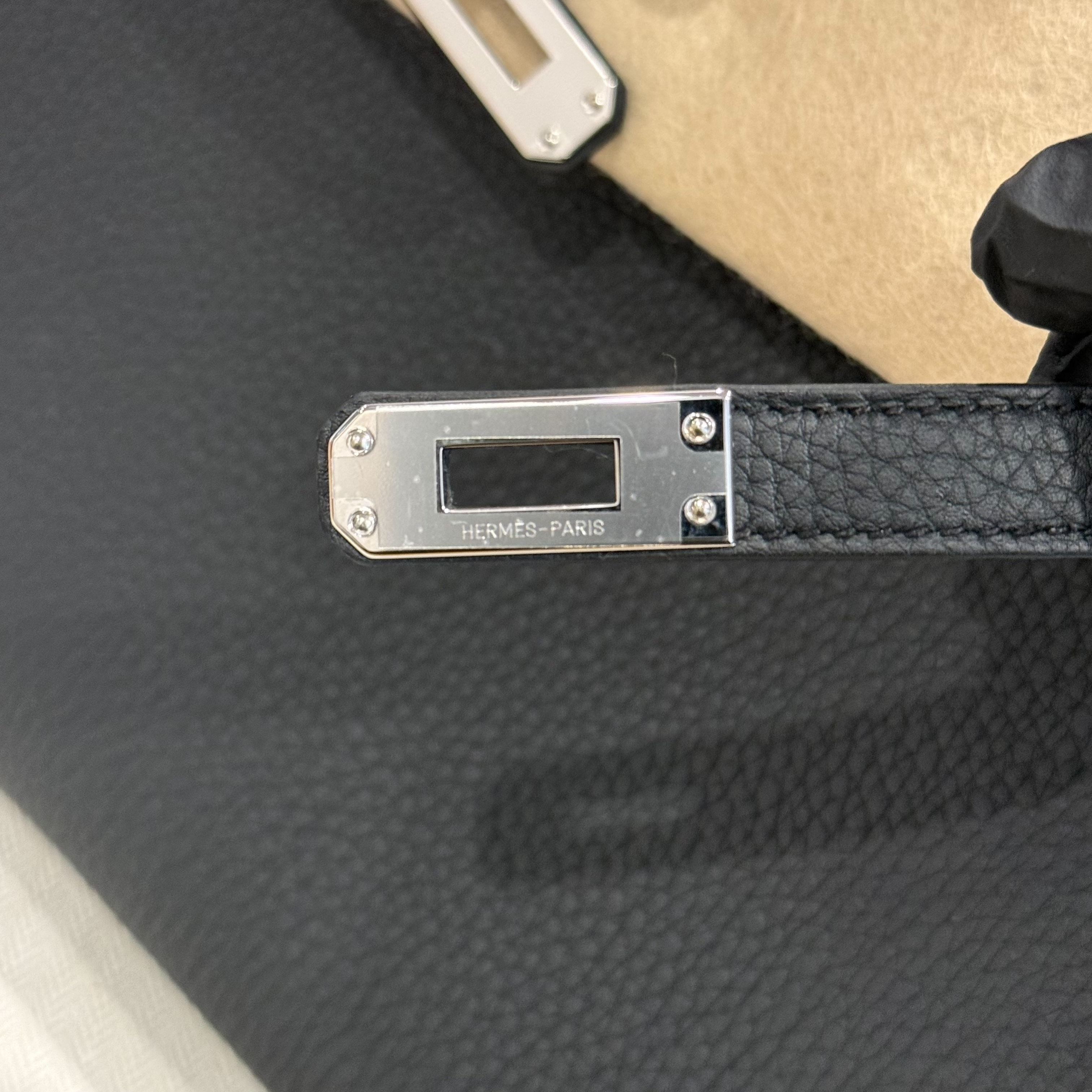 Birkin 25 Black Togo Leather, Silver Hardware, G Stamp Handbag — view 11