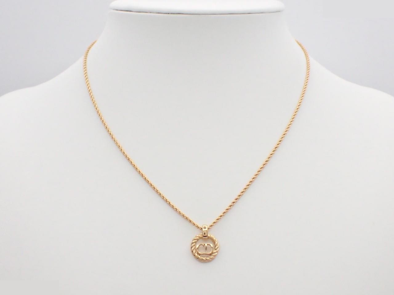 Gold, neck circumference approximately 46 cm — view 3