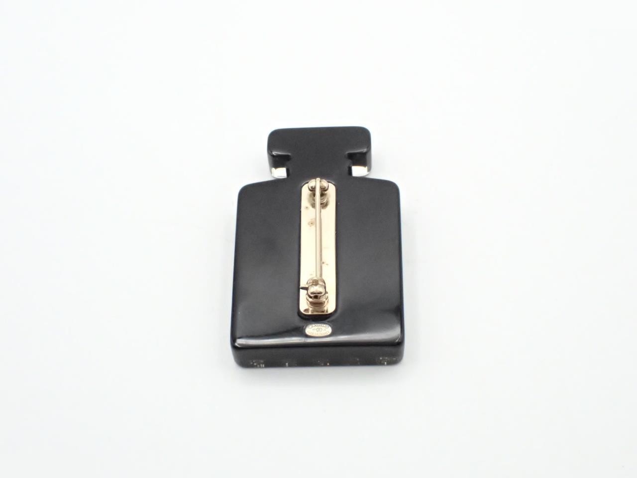 brooch, perfume motif. — view 2