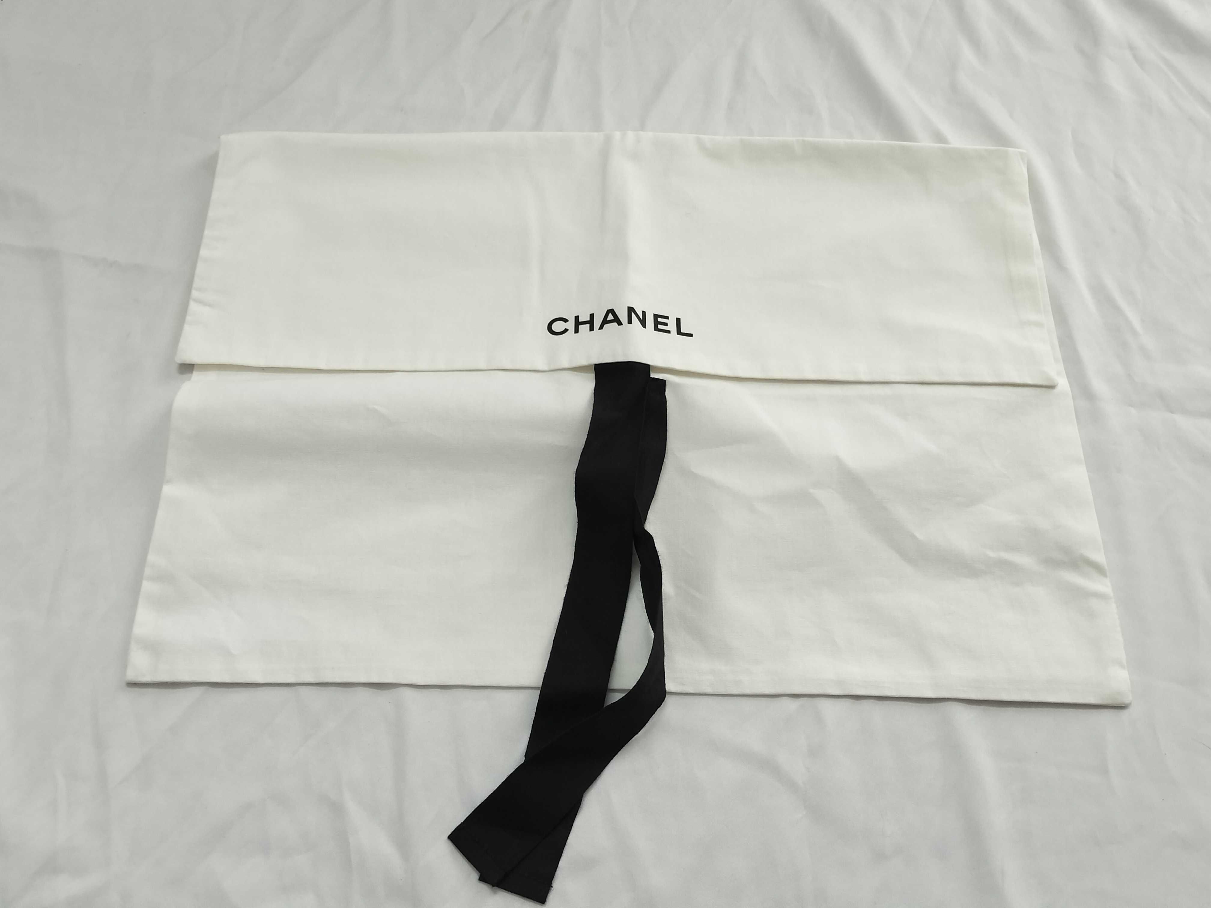 White Dust Bag * 8 Other Accessories — view 4