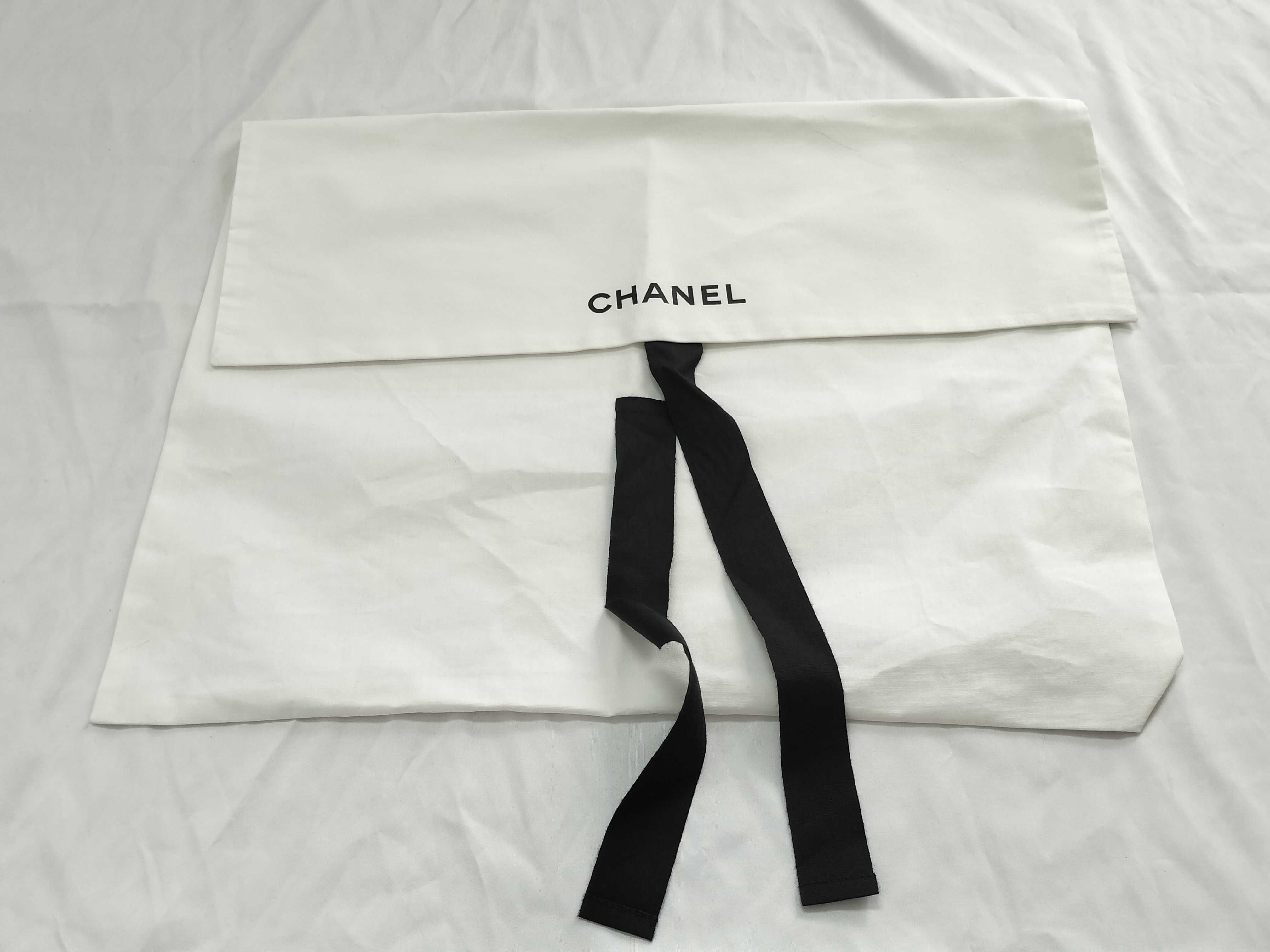 White Dust Bag * 8 Other Accessories — view 7