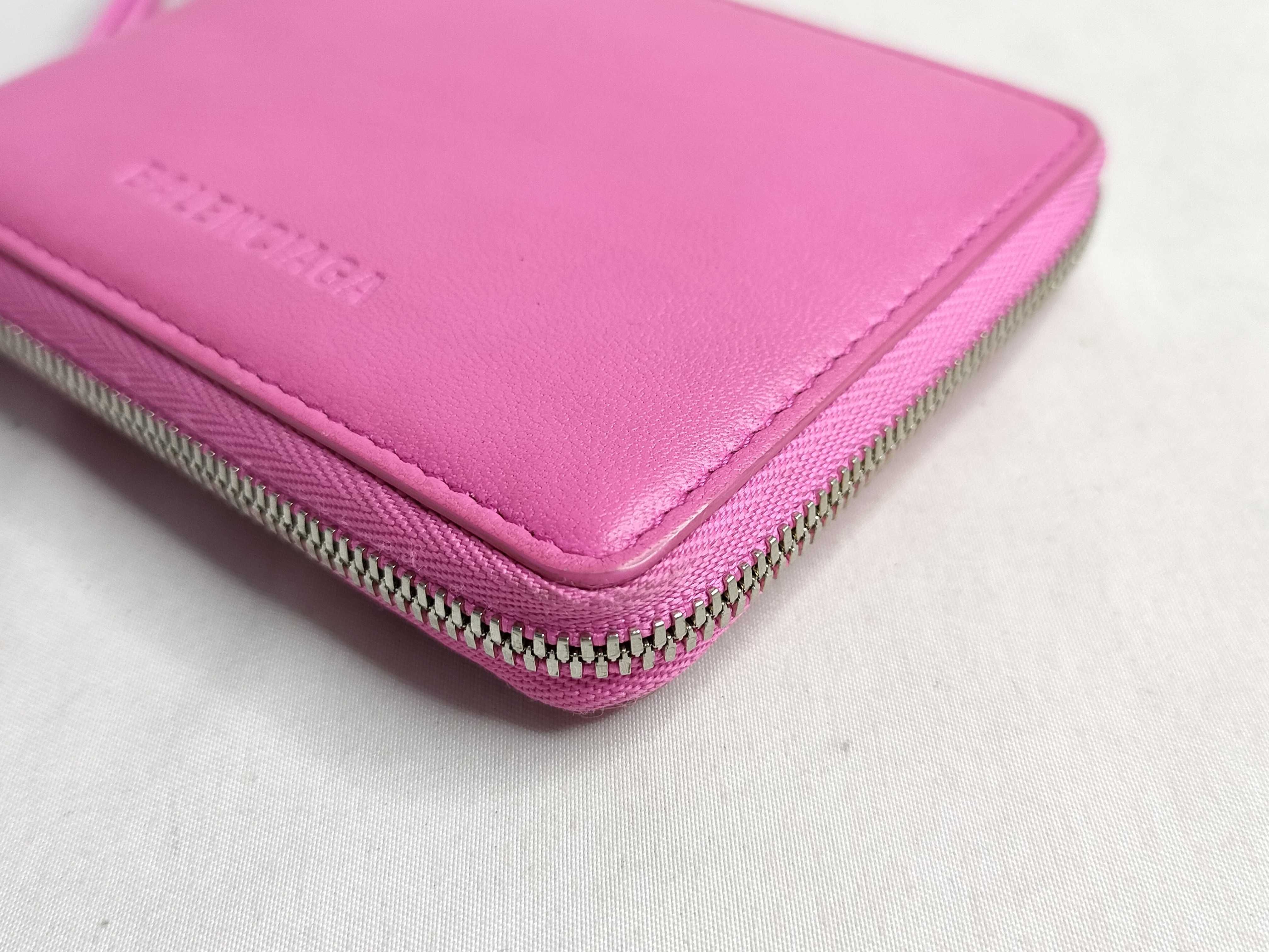 Essential Small Wallet with Strap 659224 Limited Edition Color Wallet — view 3