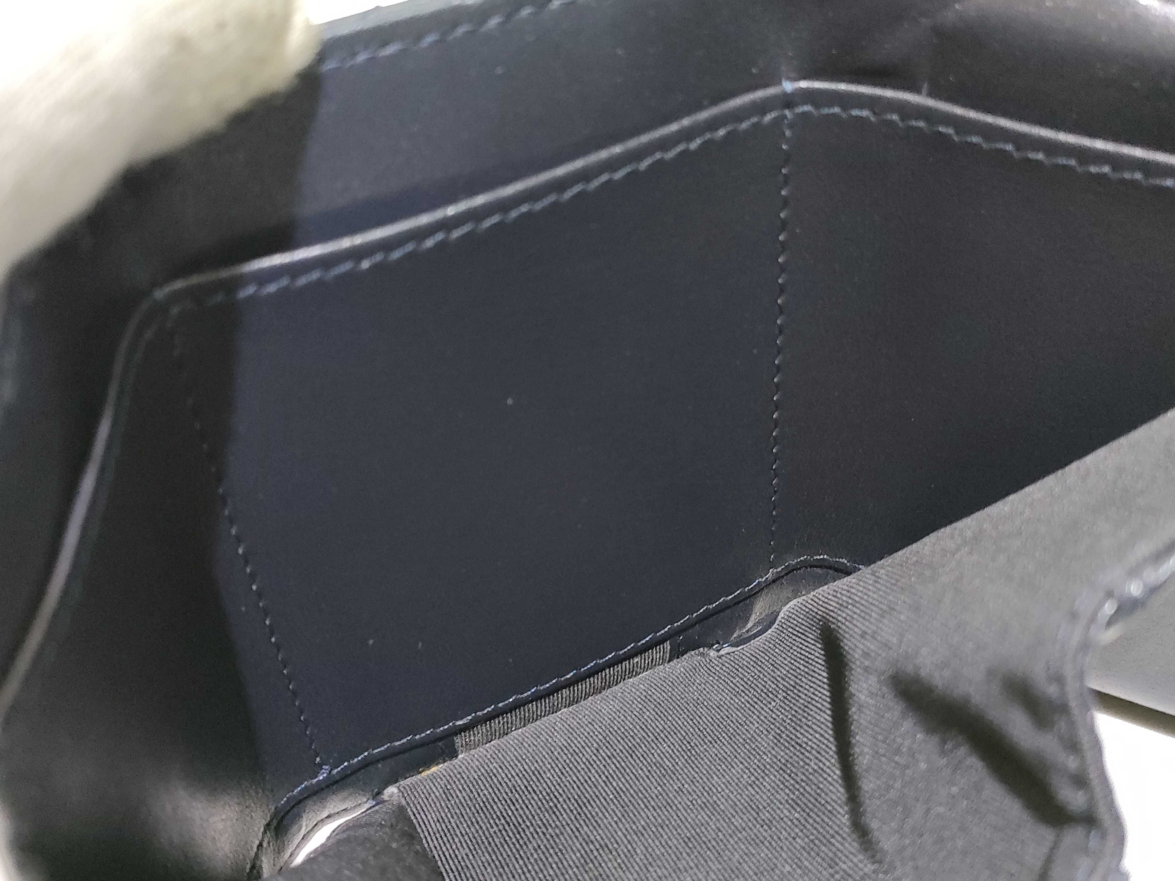 Lambskin Tri-fold Wallet (with seal) — view 12