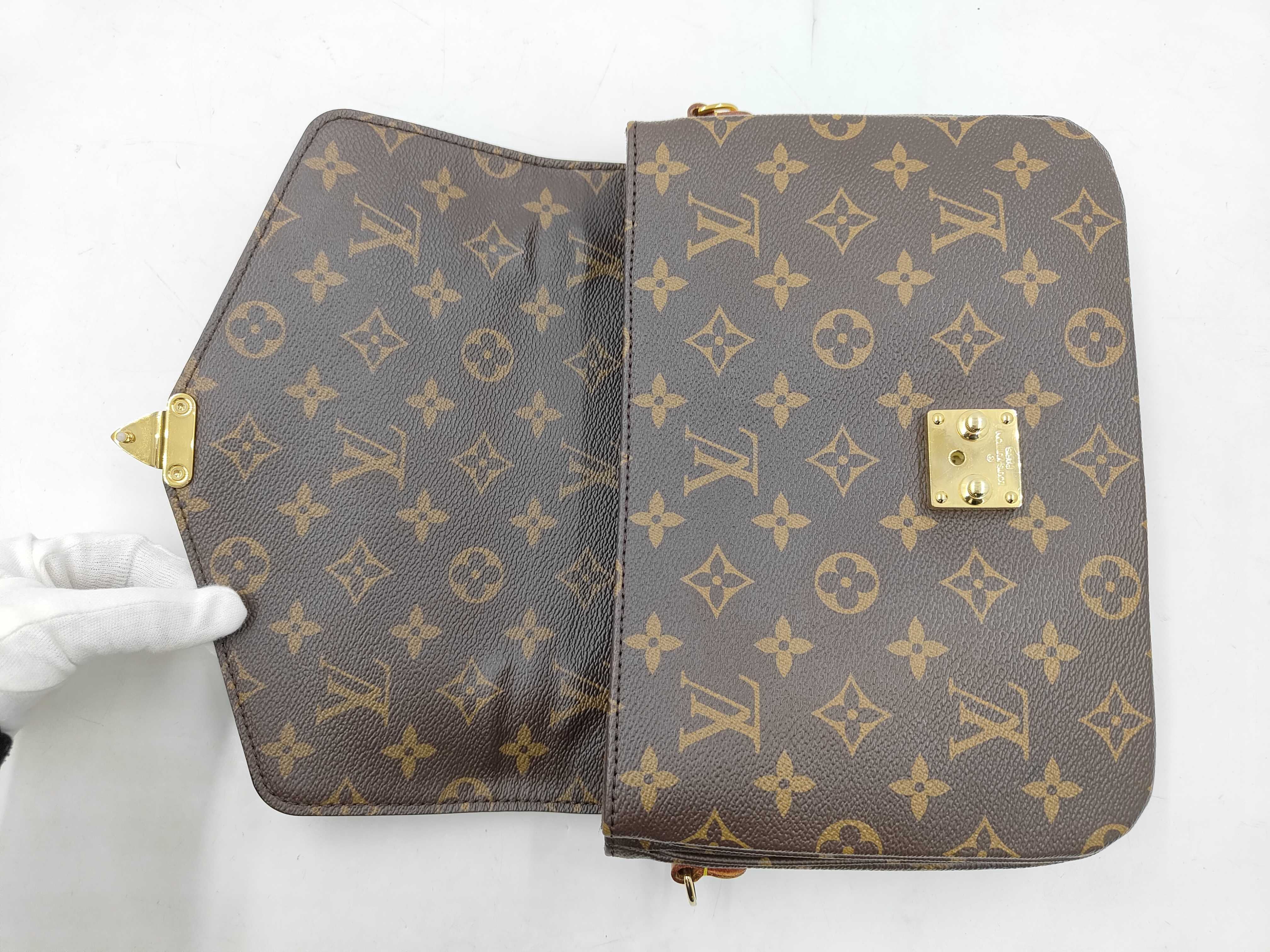 LV Shoulder Bag PM26070309 Shoulder Bag — view 9