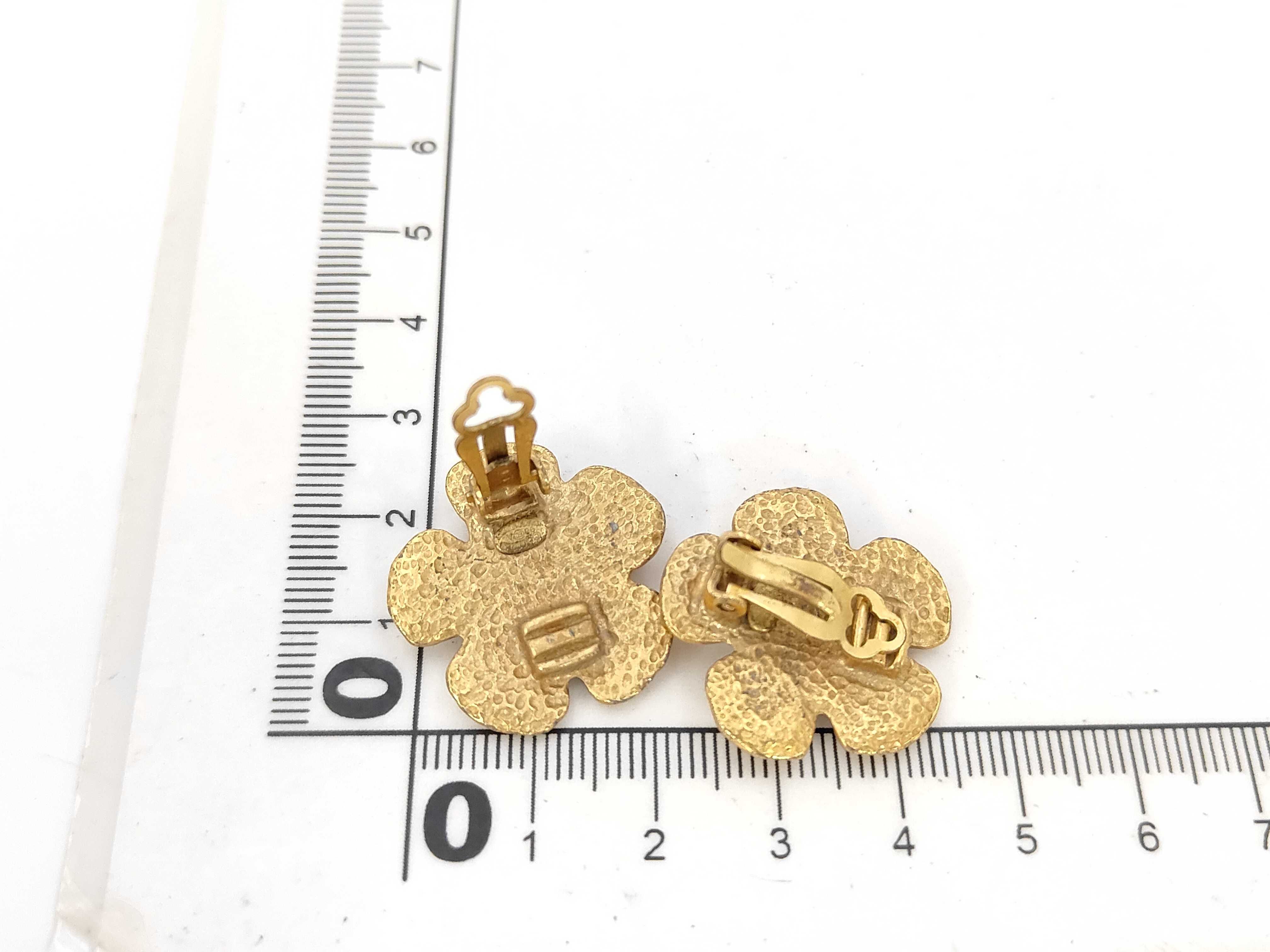 earrings — view 6