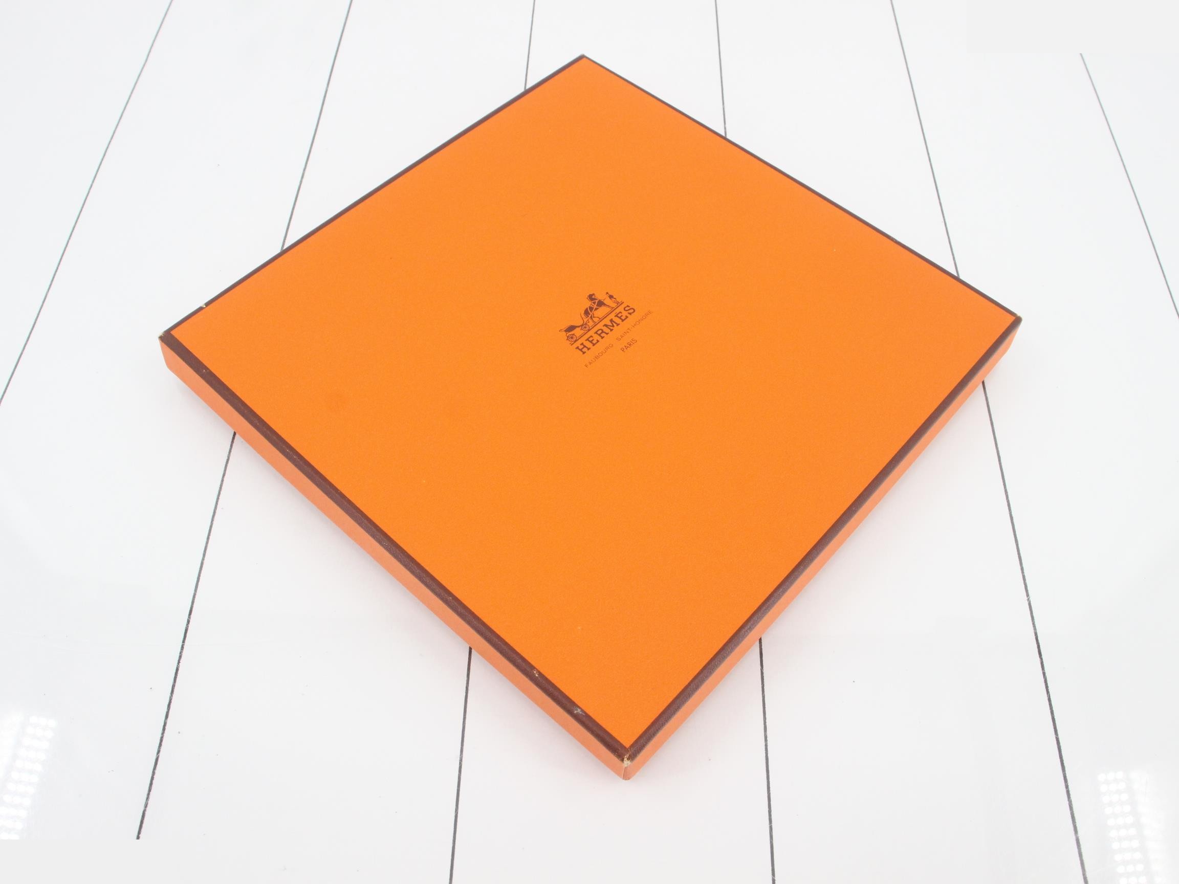 Carre 90 "The Sky is Freedom" (with box) — view 4